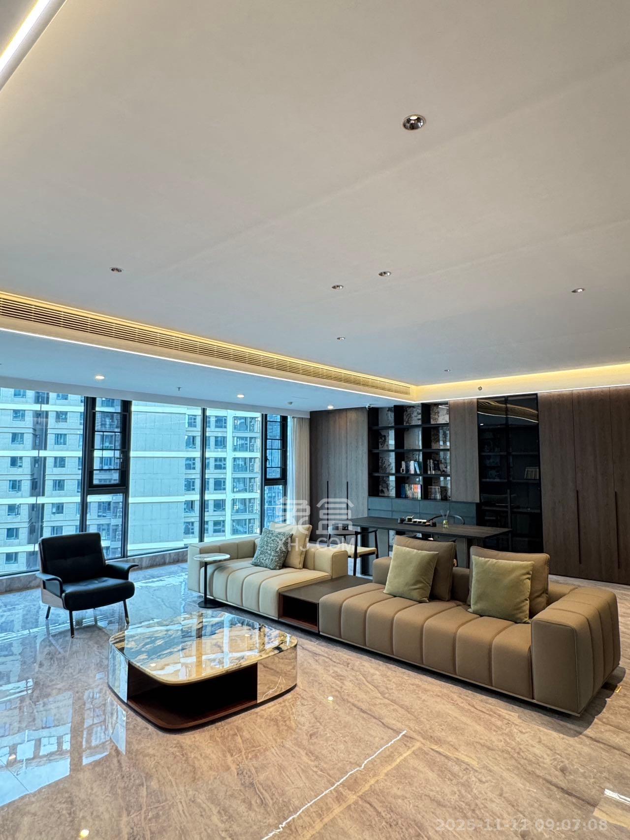 旭辉铂悦湘江  4室2厅4卫    21000.0元/月