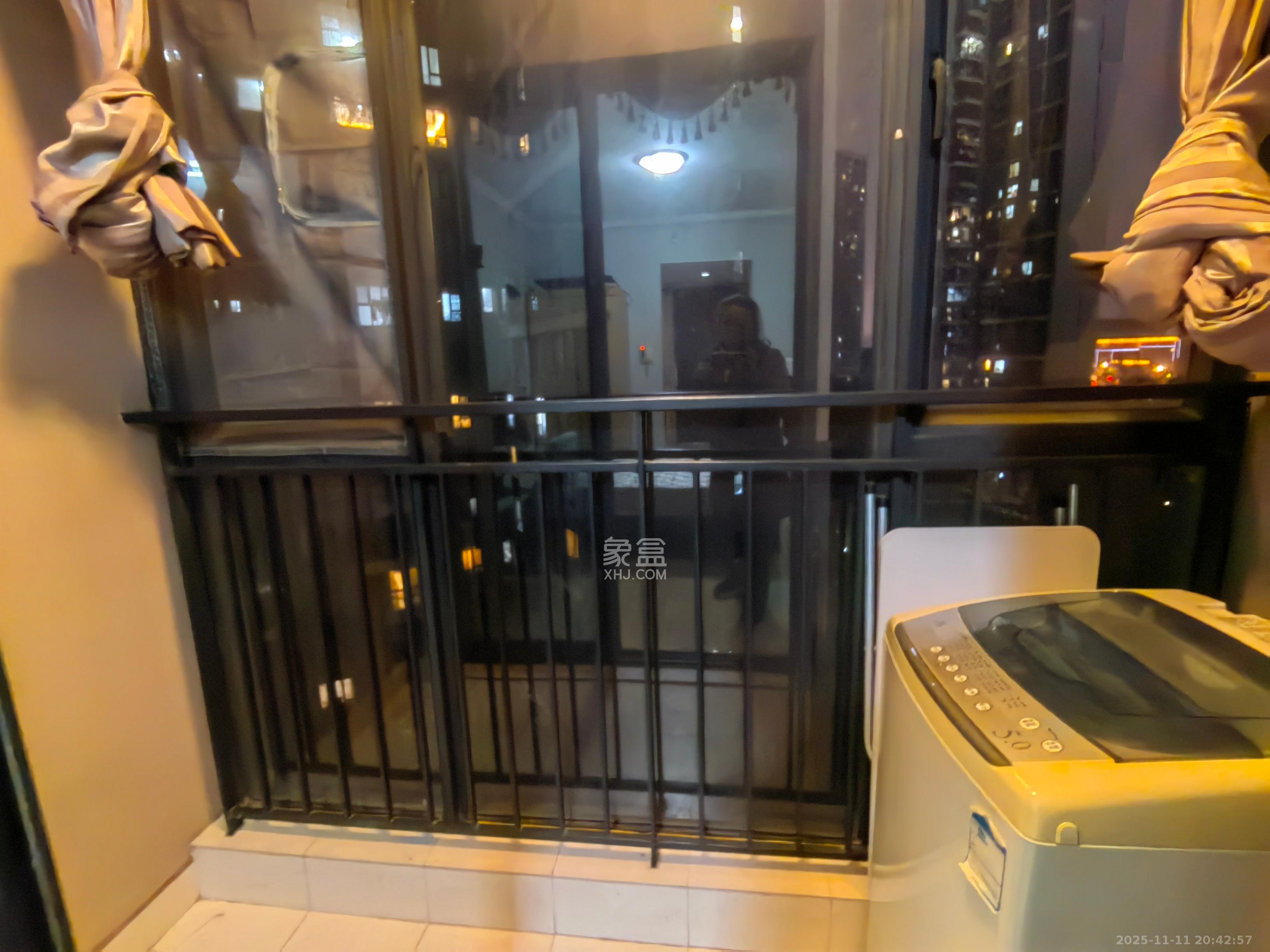 万科金域华府一期  1室0厅1卫    1100.0元/月室内图