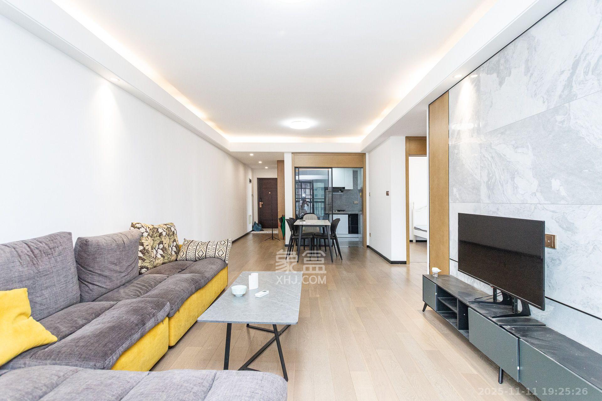 润和滨江府  3室2厅1卫    2600.0元/月室内图