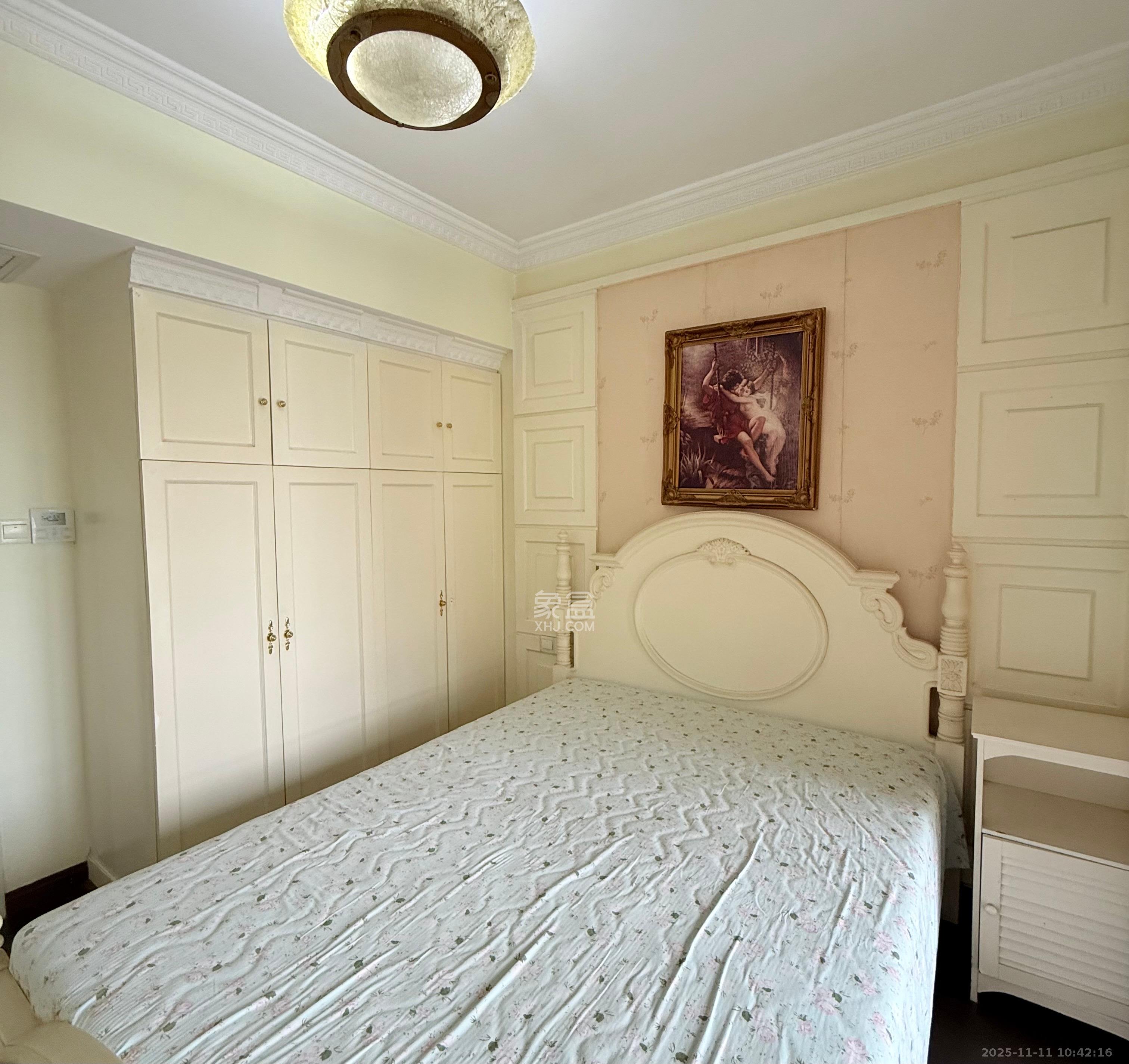 金色比华利  3室2厅2卫    2800.0元/月室内图