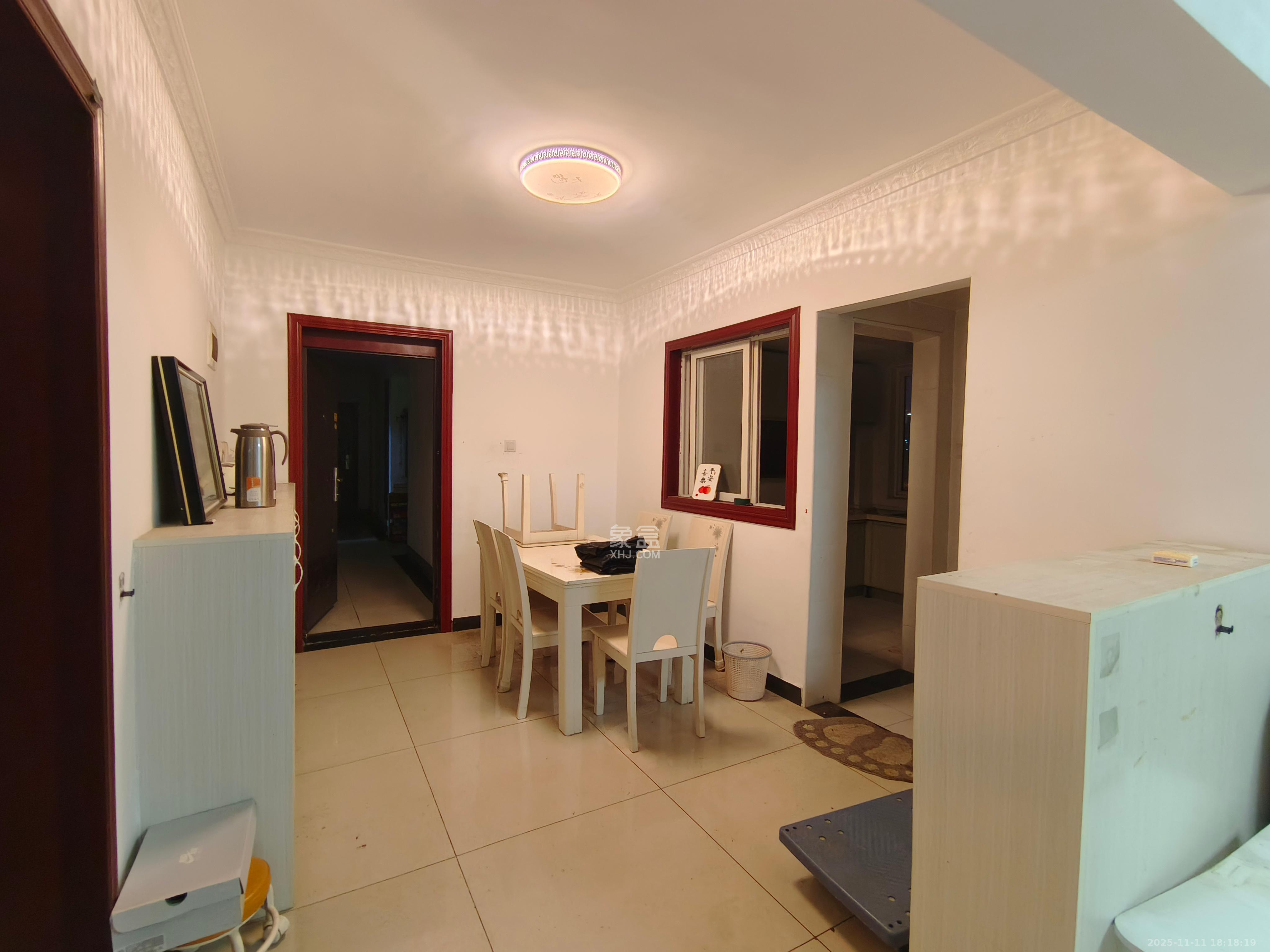 天凯东苑  2室2厅1卫    1700.0元/月室内图
