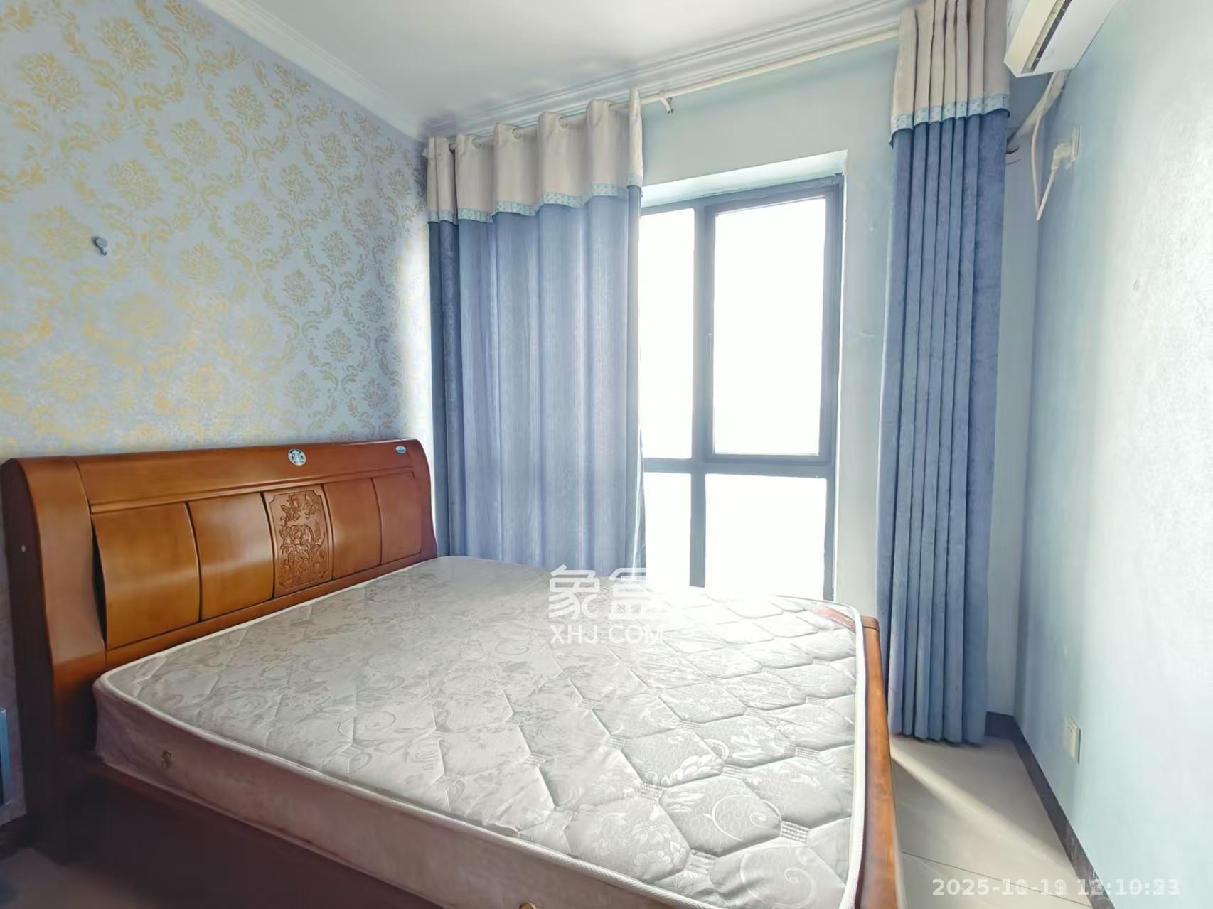 叠彩兰亭  3室2厅2卫    2600.0元/月室内图