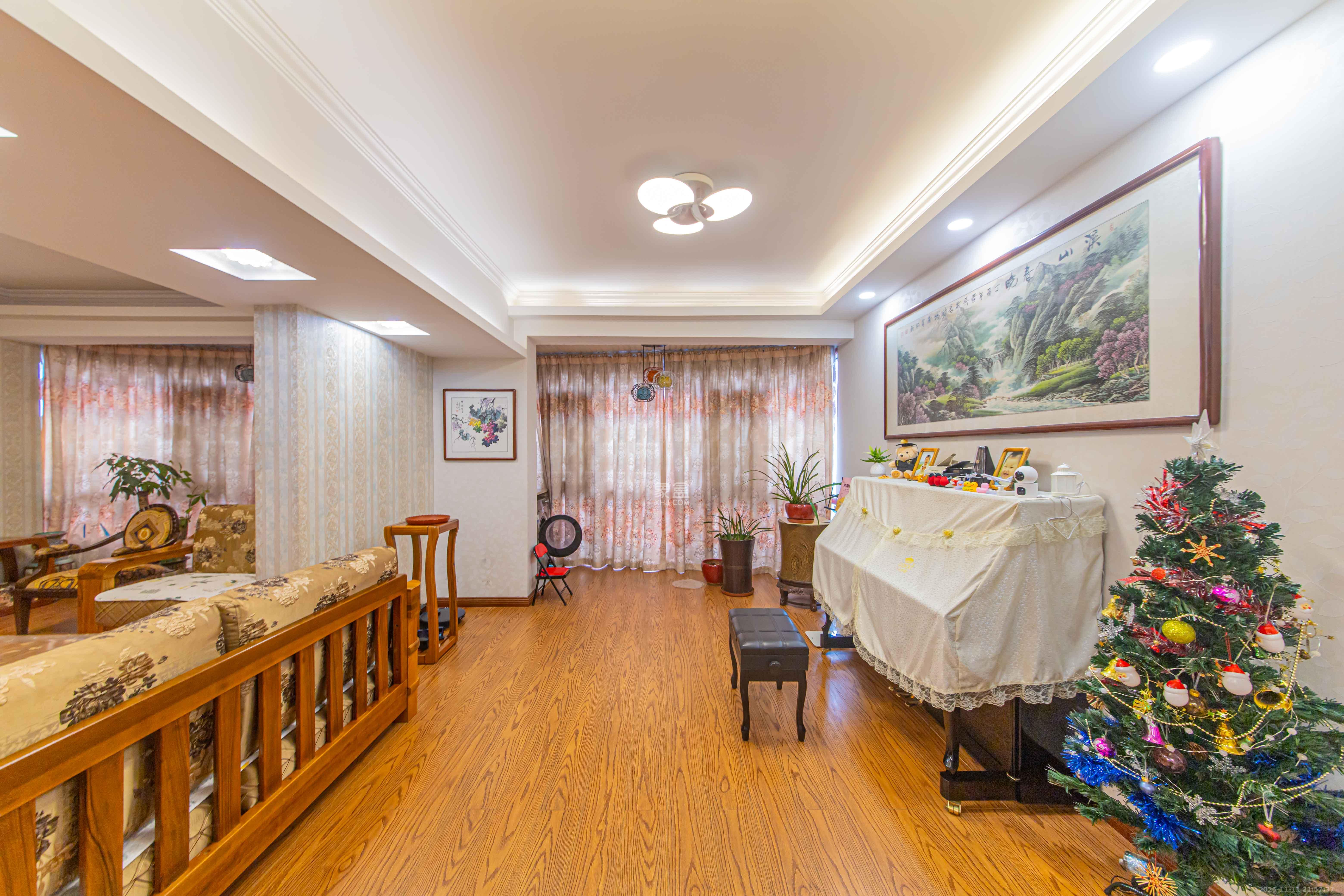 现代雅境园  2室2厅1卫    130.0万卧室