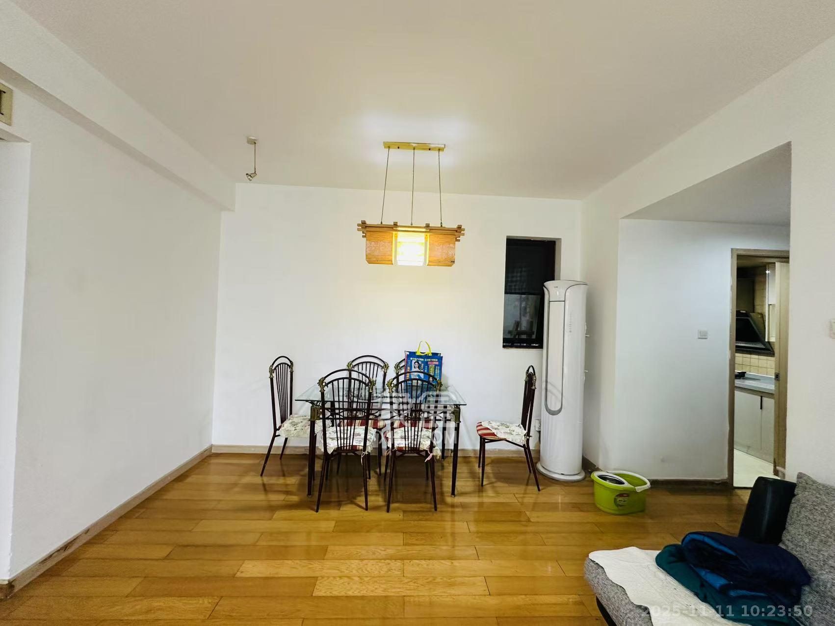 盛世美居荷园  3室2厅2卫    3000.0元/月室内图