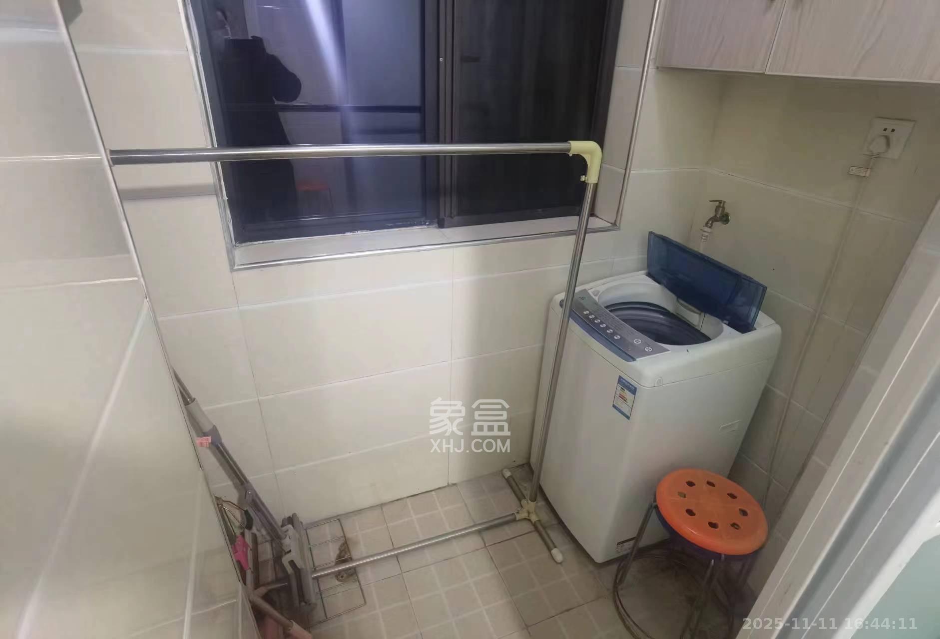 枫林家园  1室1厅1卫    1600.0元/月室内图