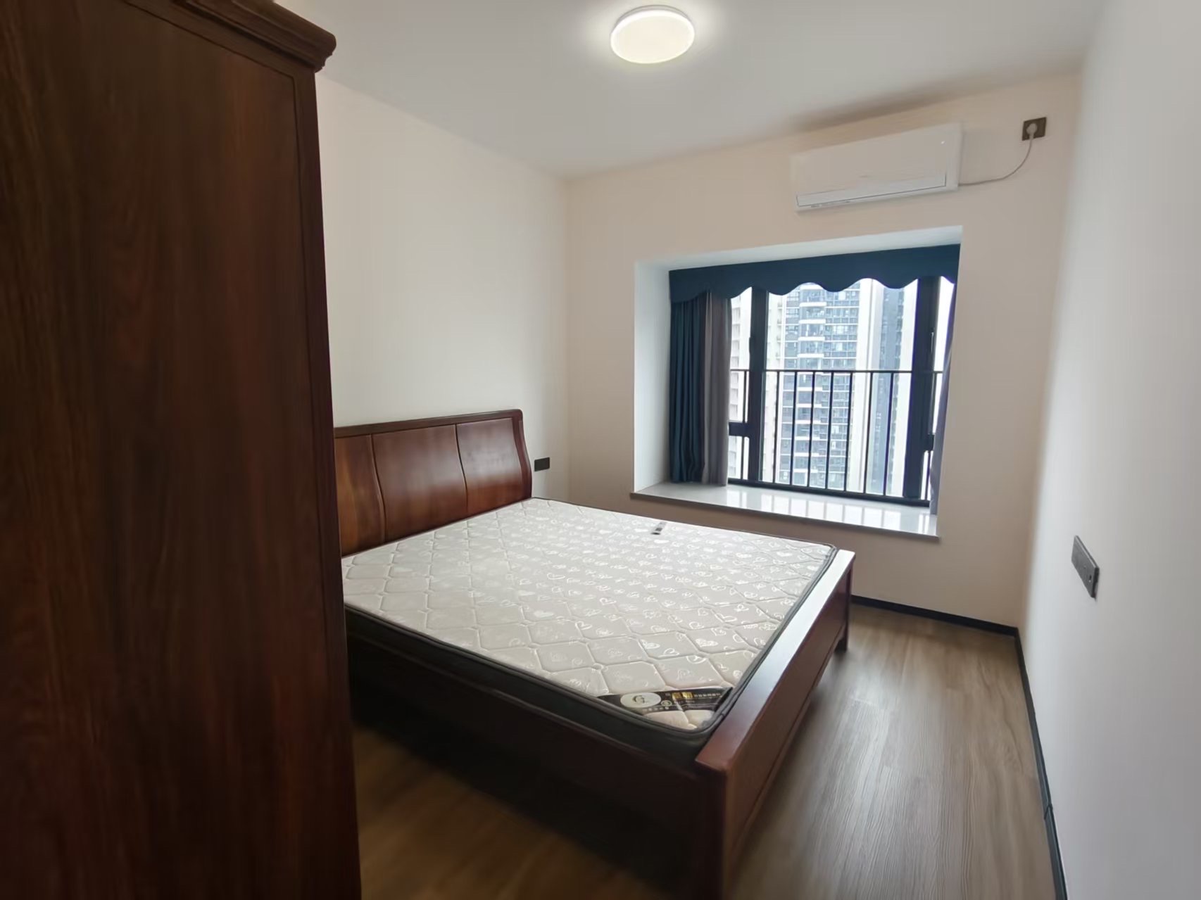 华润海口时光里  3室2厅2卫    3500.0元/月室内图