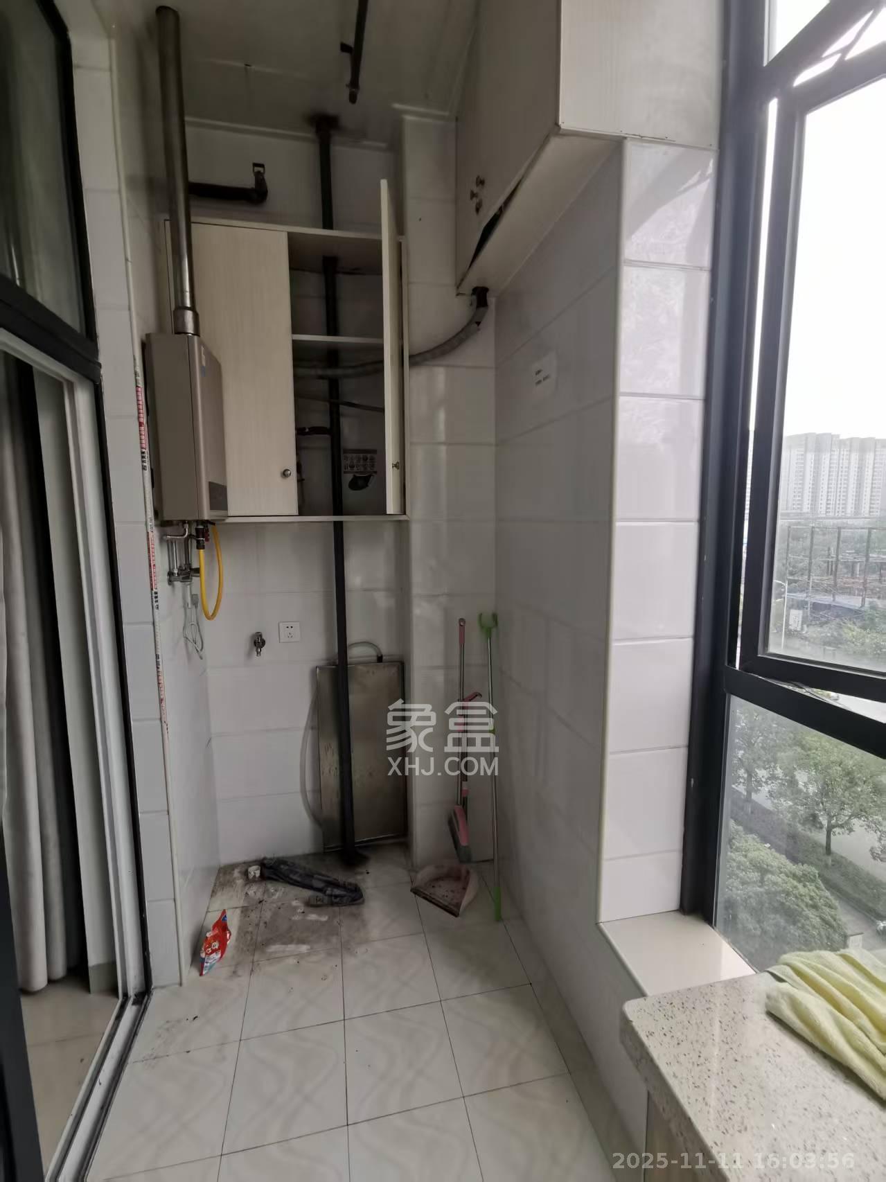 丰园城（鄱阳小区二期）  1室1厅1卫    1200.0元/月室内图