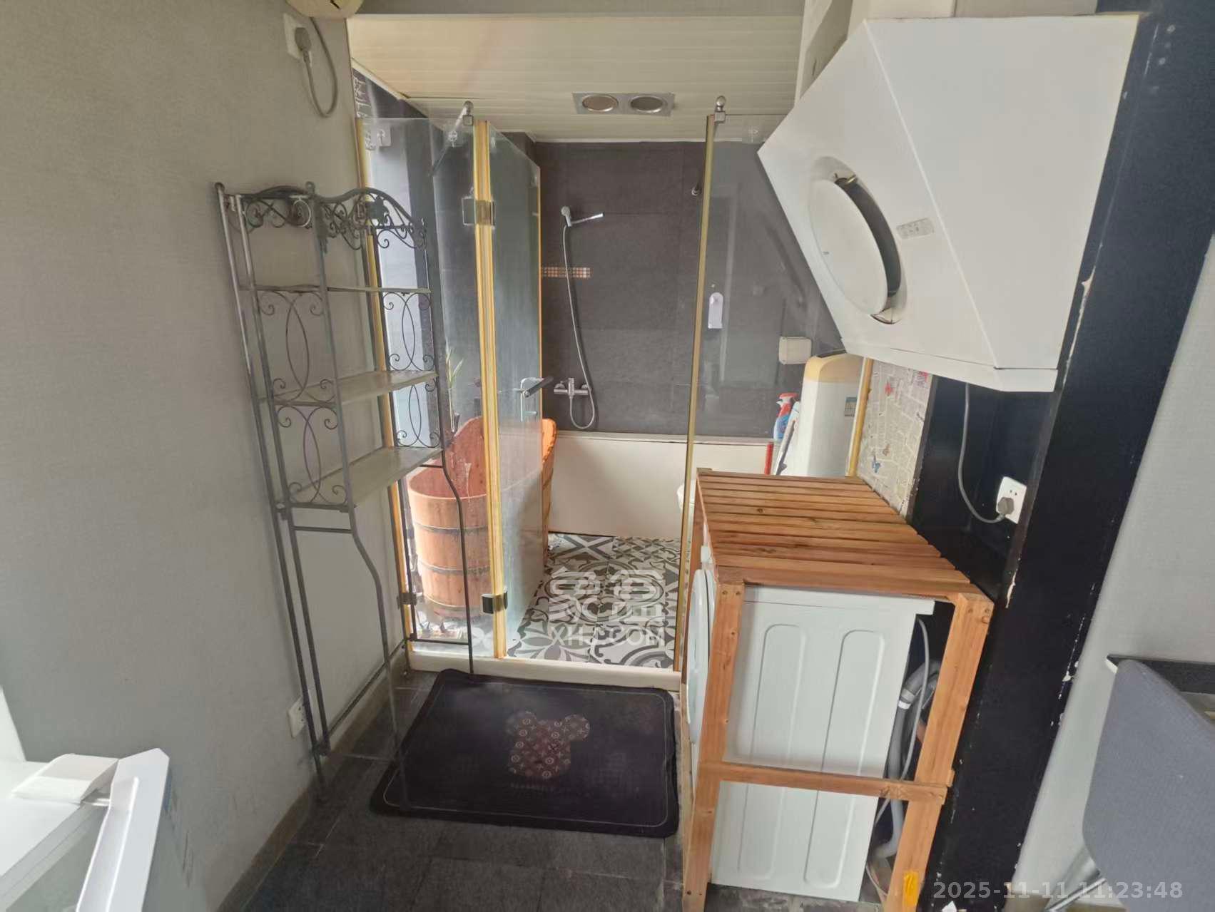 东一国际  1室1厅1卫    1500.0元/月室内图