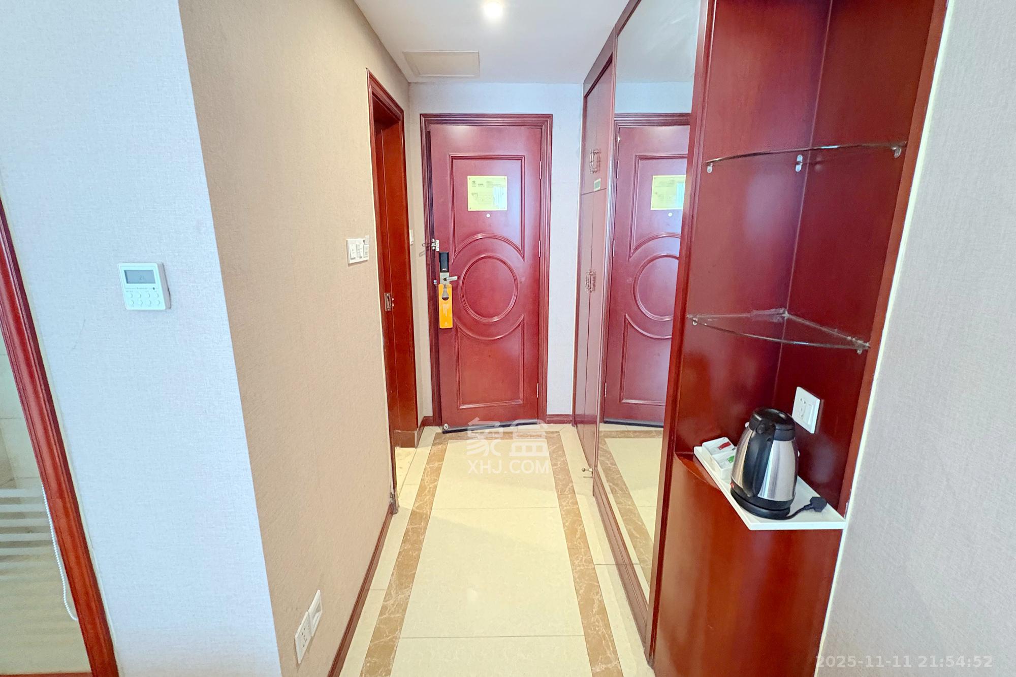 和府  1室1厅1卫    30.0万卫生间