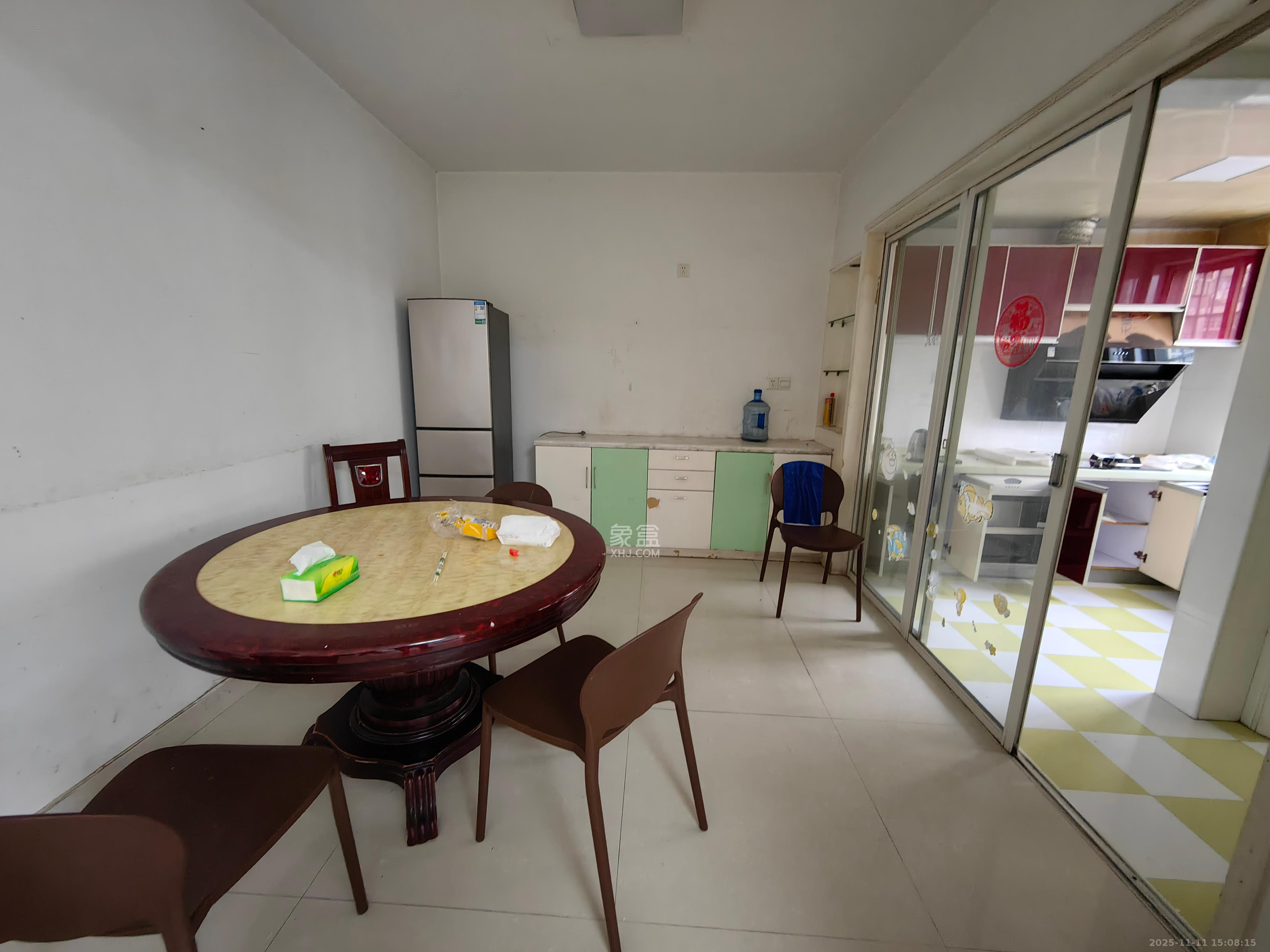 星城雅郡 1室2厅2卫 1500.0元/月 星城雅郡 1室2厅2卫 1500.0元/月室内图