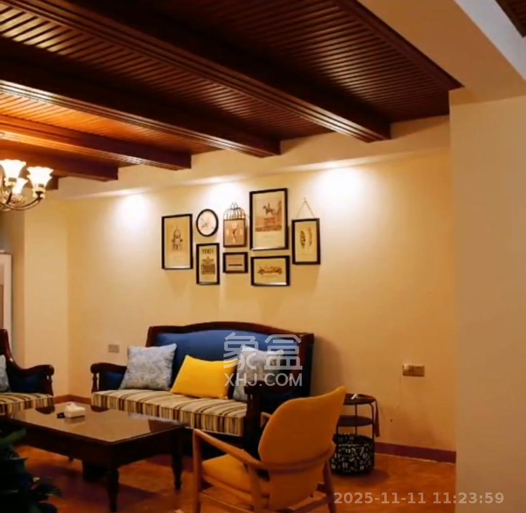 翡翠云天  2室1厅1卫    1600.0元/月室内图