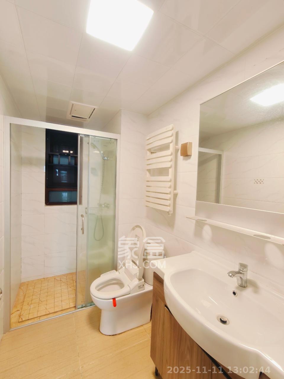 碧桂园星城首府  3室2厅2卫    2500.0元/月室内图