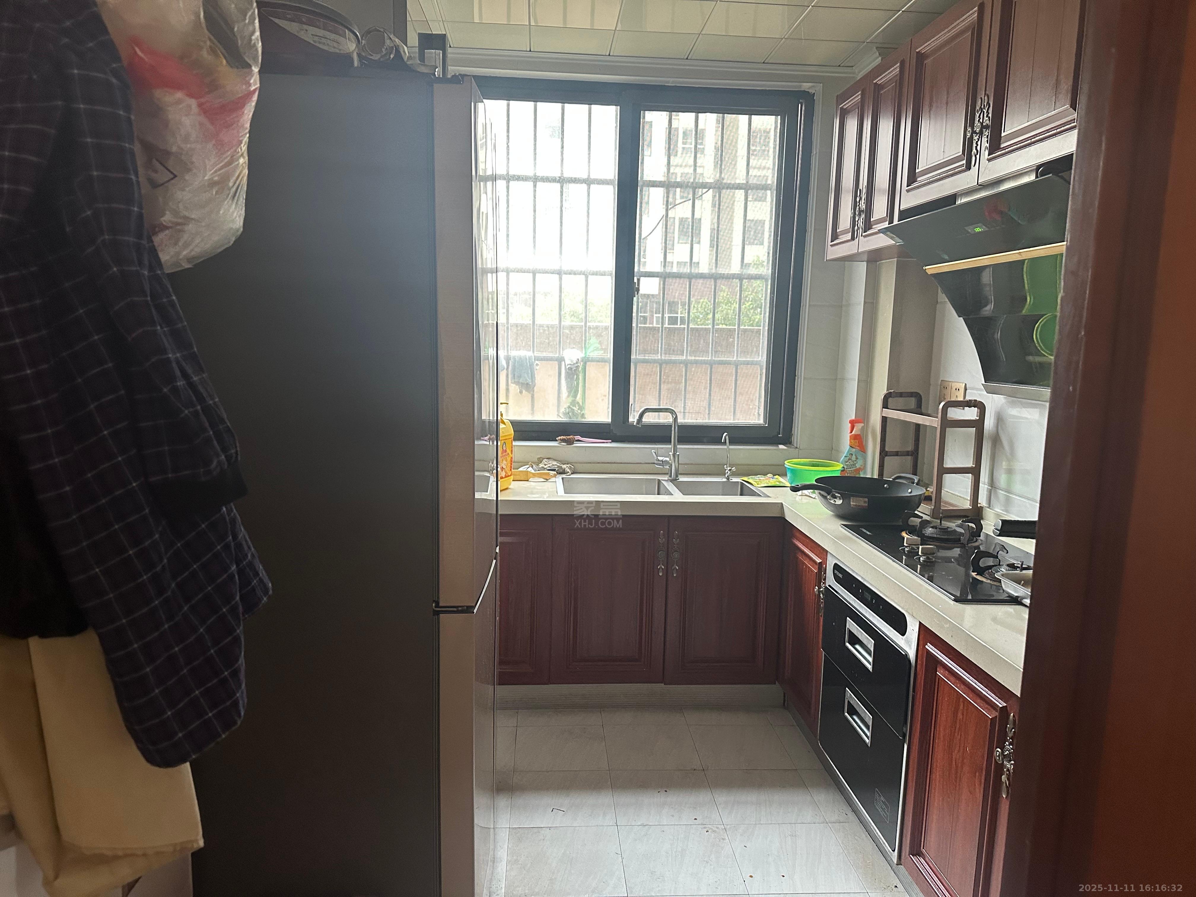 西郡佳园  1室0厅0卫    2000.0元/月室内图