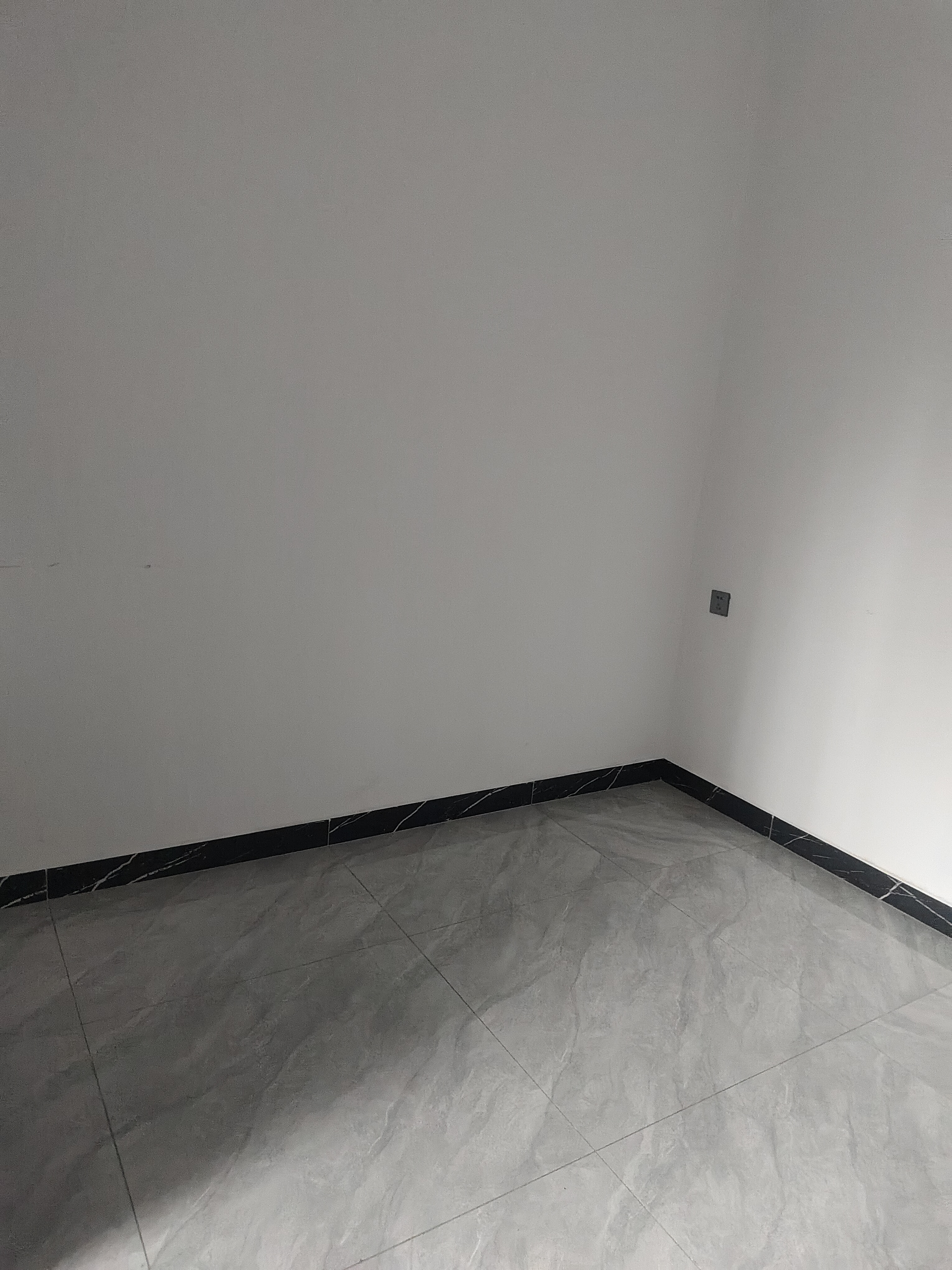 桂花园  3室2厅1卫    1200.0元/月室内图