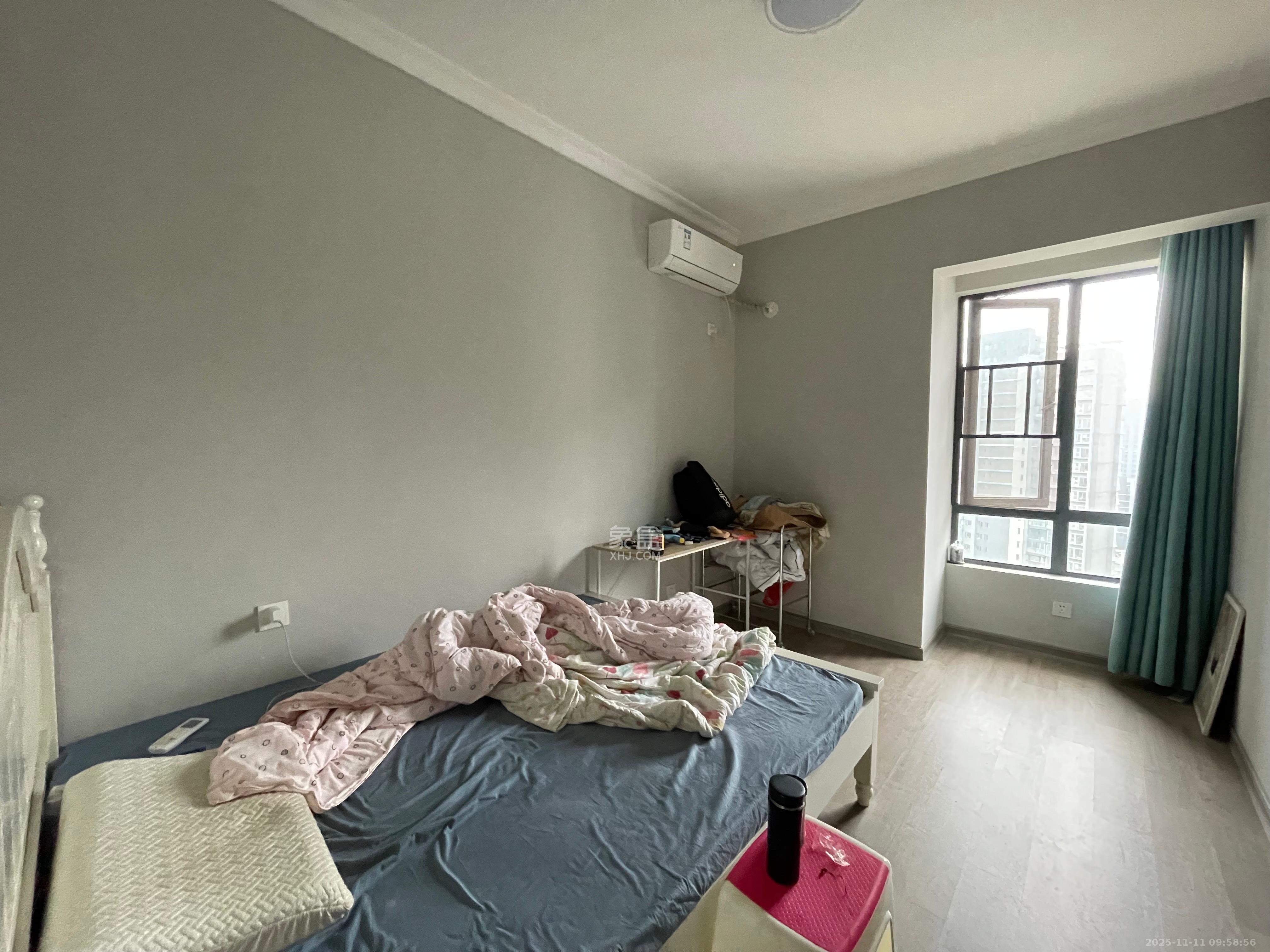 恒基凯旋门三期  4室2厅2卫    3500.0元/月室内图