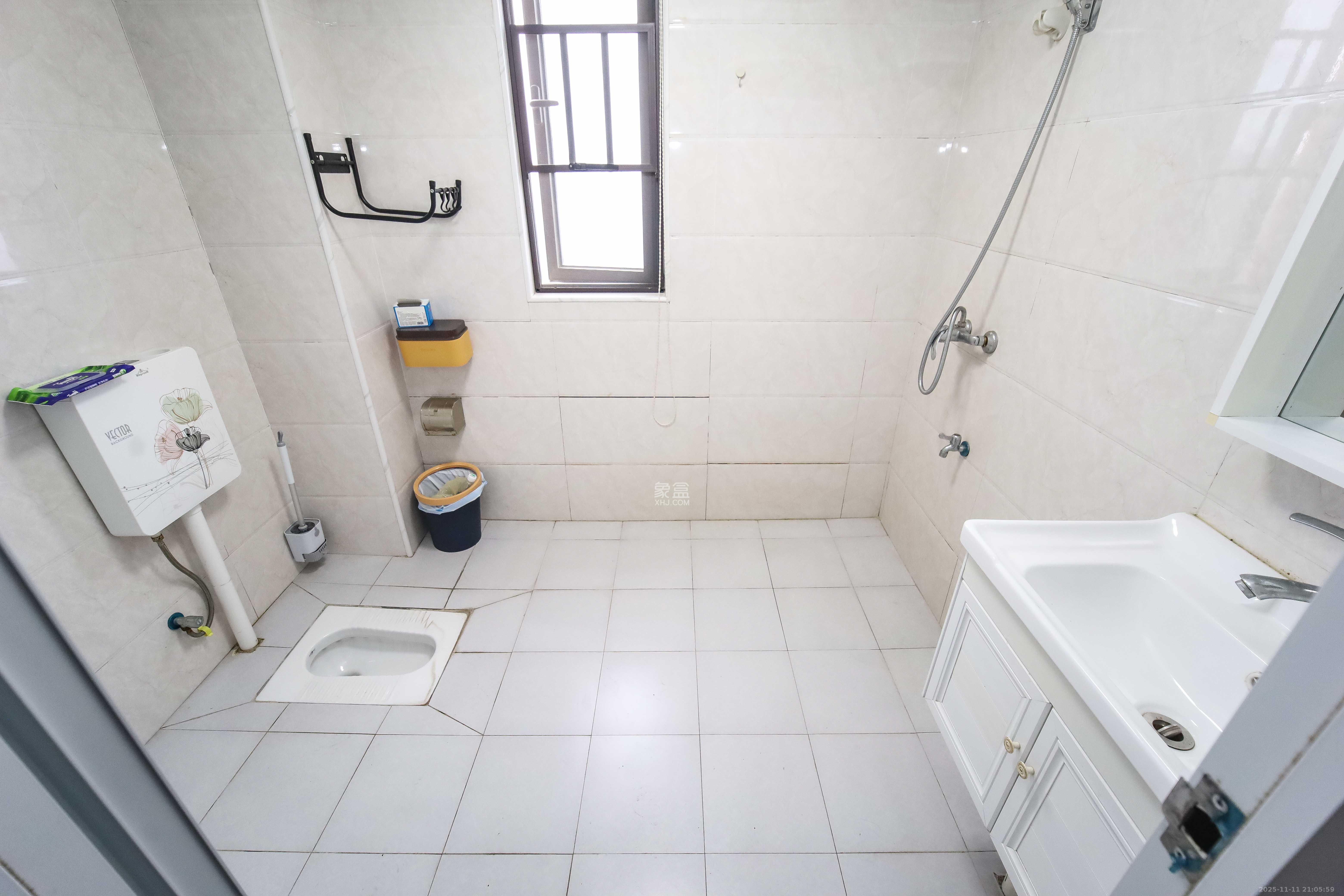 中欣楚天熙苑  3室2厅2卫    95.0万卫生间