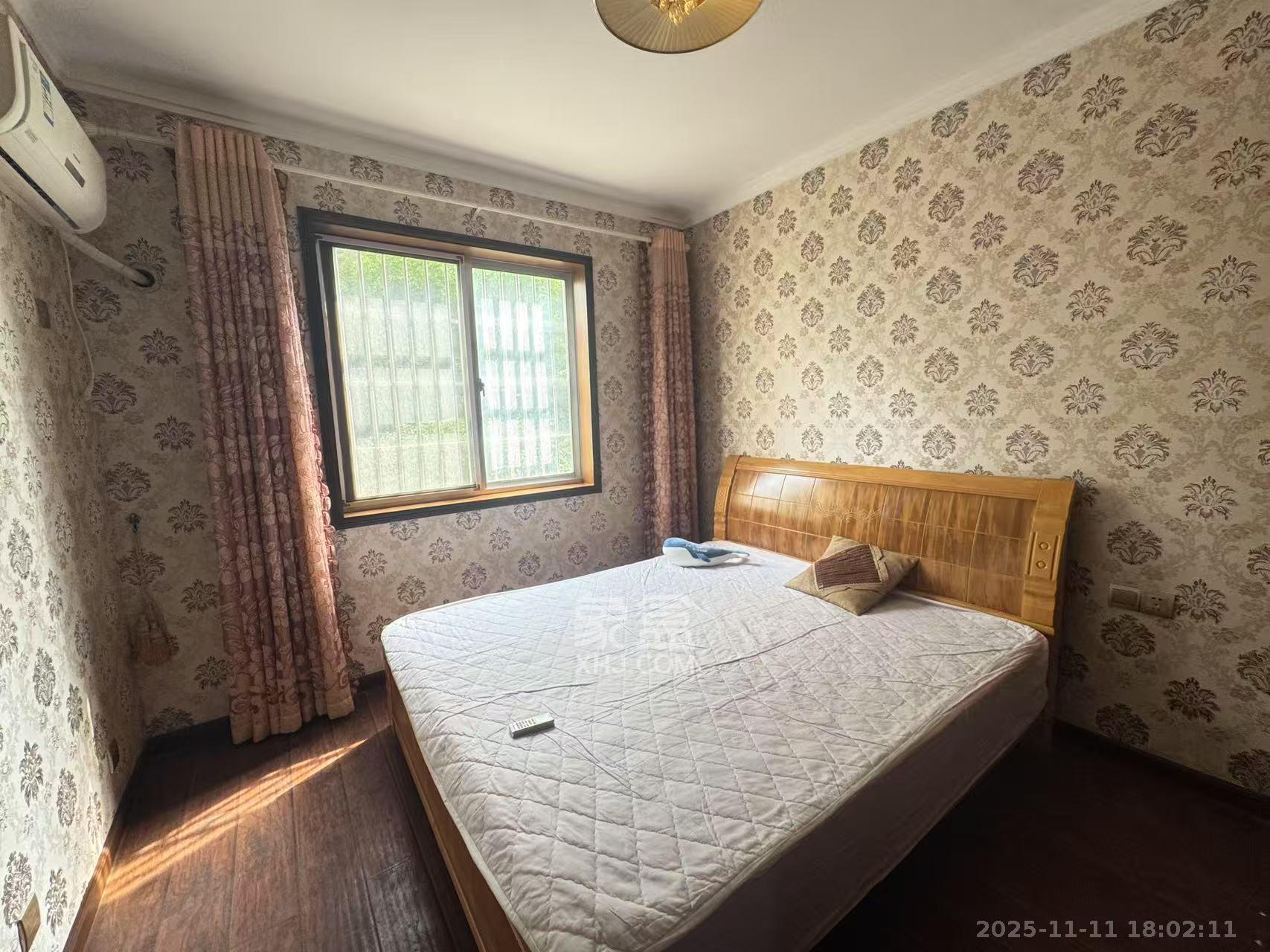 红树湾  3室2厅1卫    2000.0元/月室内图