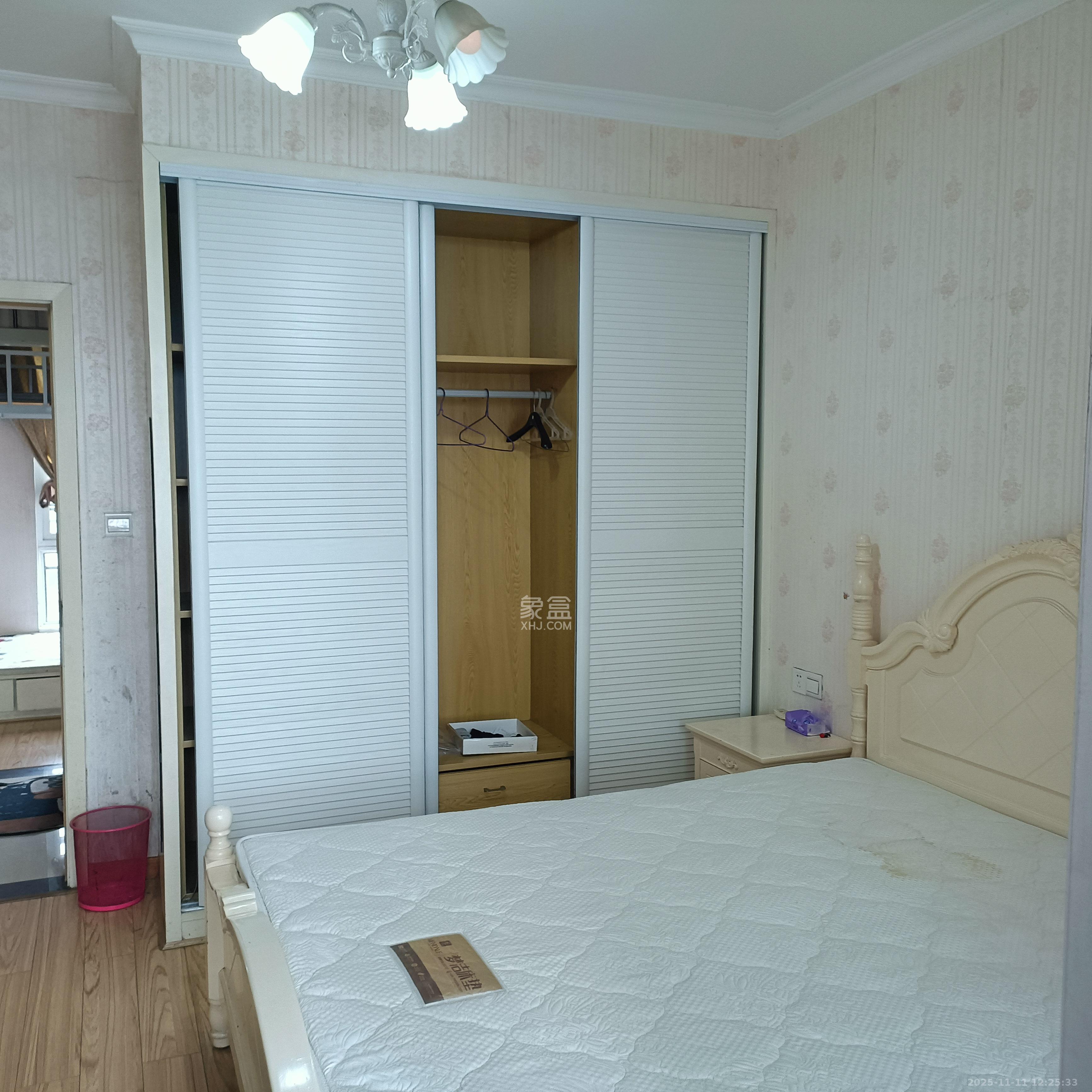 鑫科明珠 2室2厅1卫 2100.0元/月 鑫科明珠 2室2厅1卫 2100.0元/月室内图