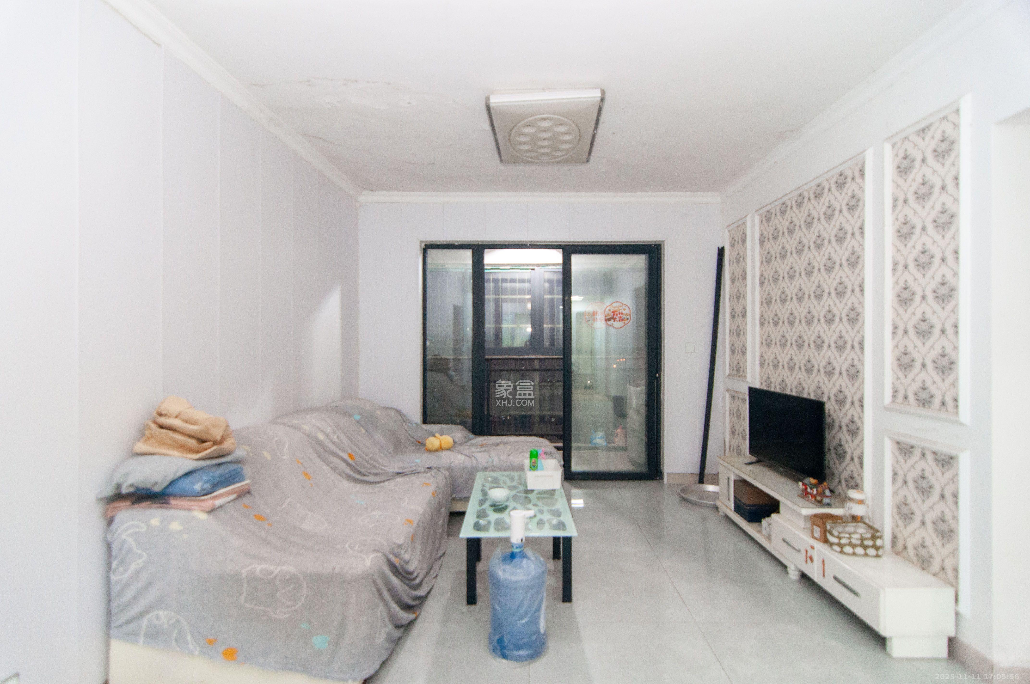 高盛华成  3室2厅1卫    2100.0元/月