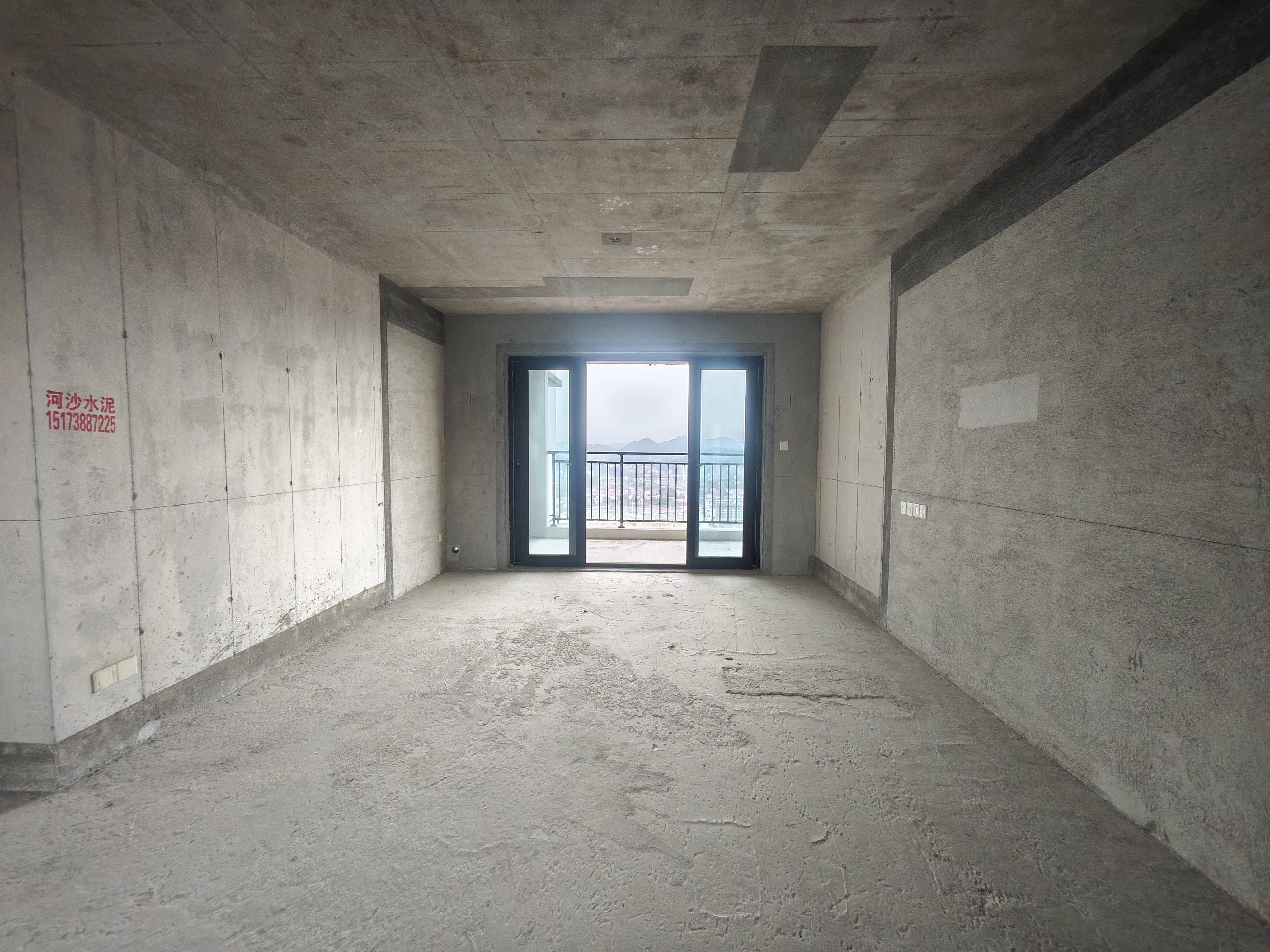 碧桂园正央时代  4室2厅2卫    56.8万