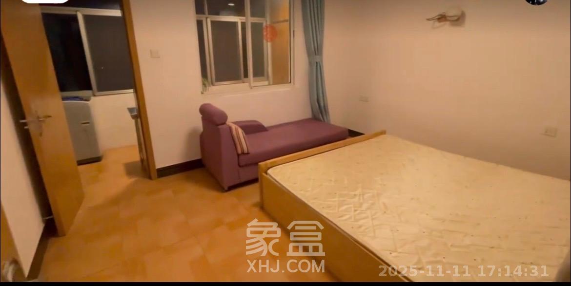 群芳园  1室1厅1卫    1200.0元/月室内图