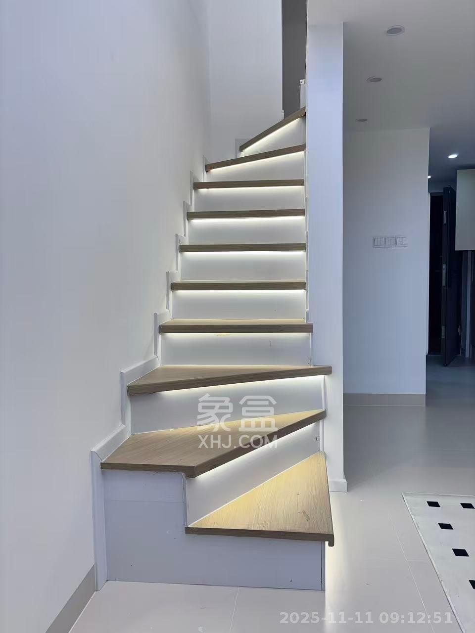 龙湖铂金岛  1室1厅1卫    2600.0元/月室内图