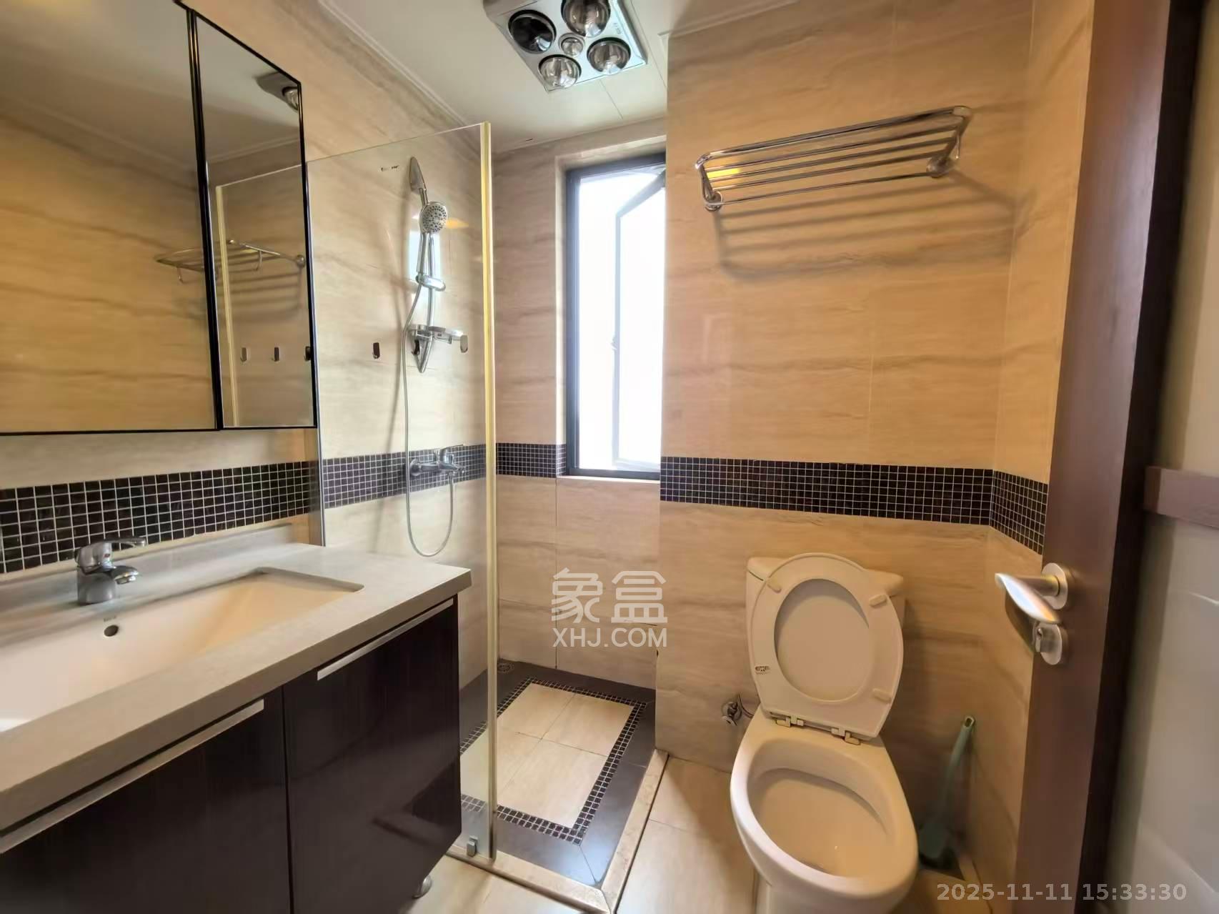 万科城 2室2厅1卫 2200.0元/月 万科城 2室2厅1卫 2200.0元/月室内图