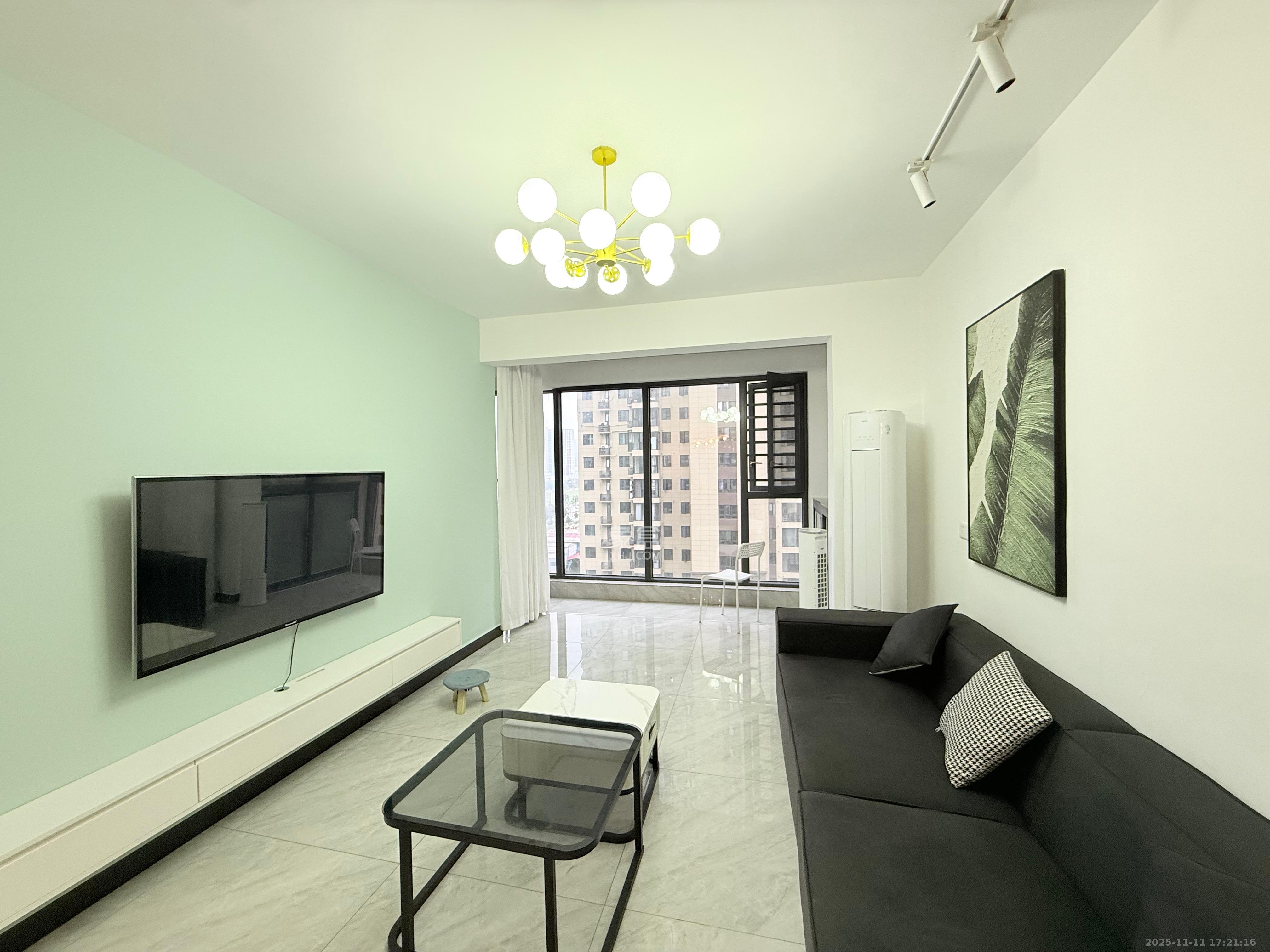 世茂璀璨天城  3室2厅2卫    3000.0元/月