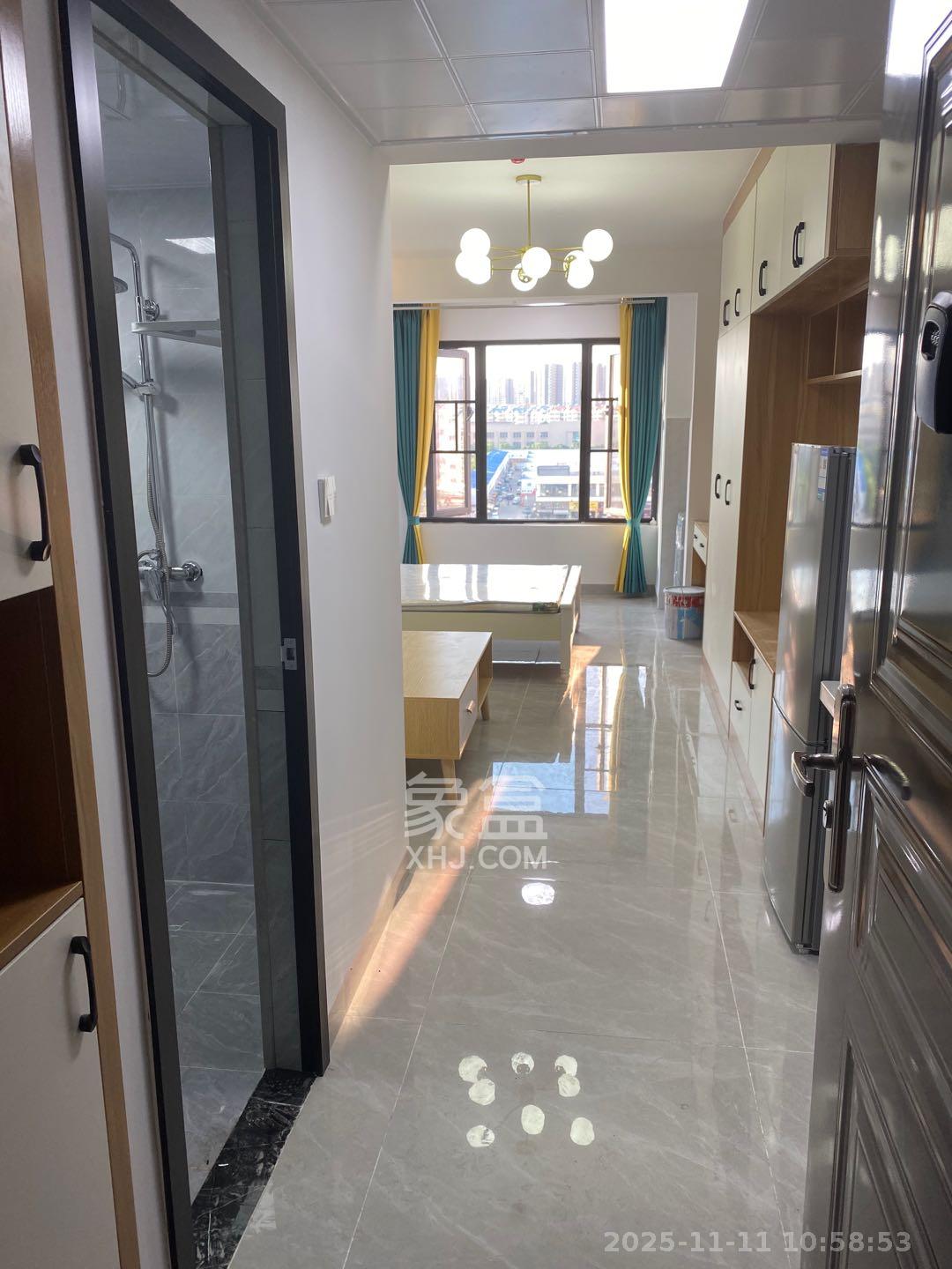 中海珑悦府  1室0厅0卫    1200.0元/月