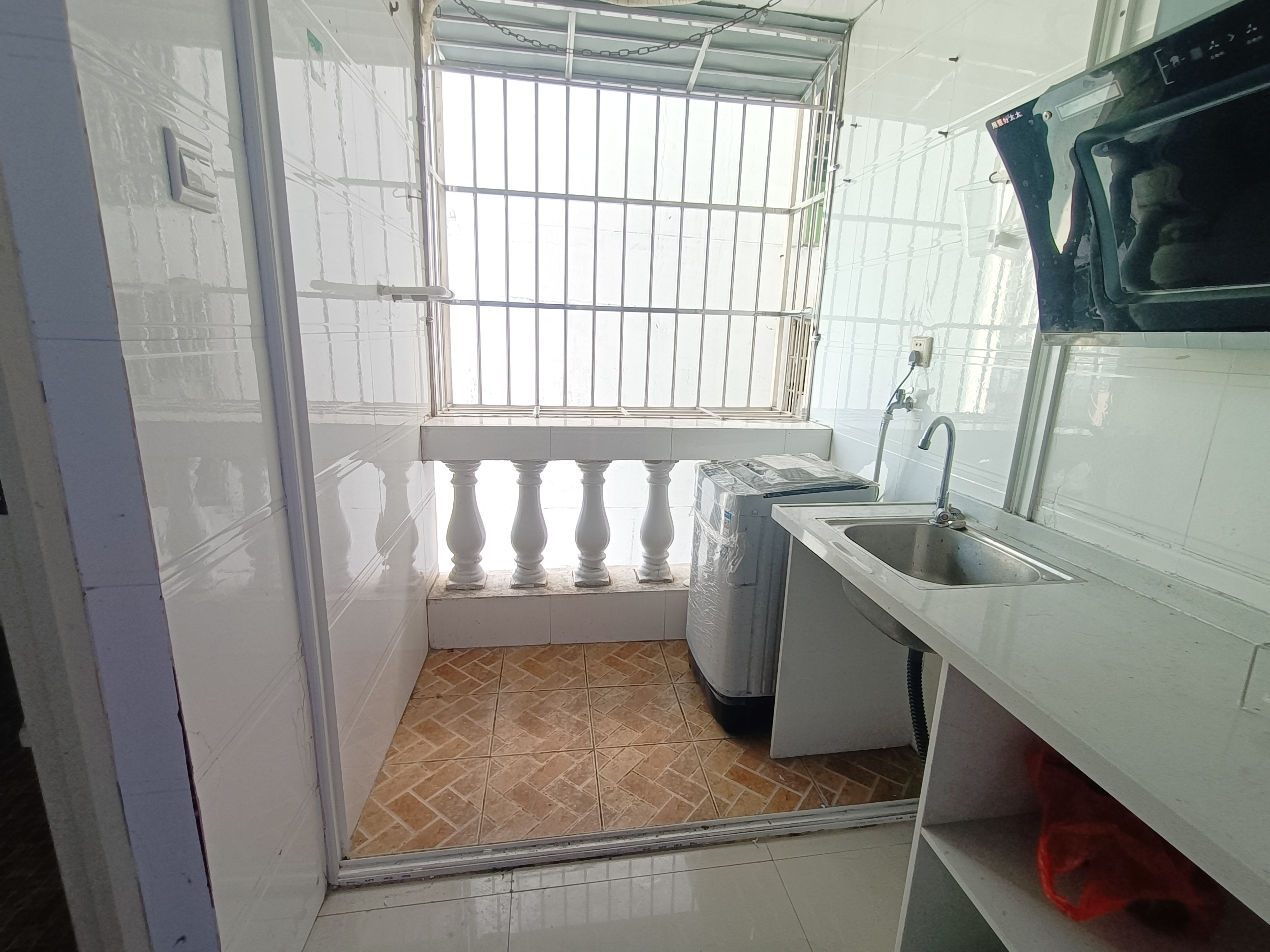 长润商务大厦  1室1厅1卫    1100.0元/月室内图