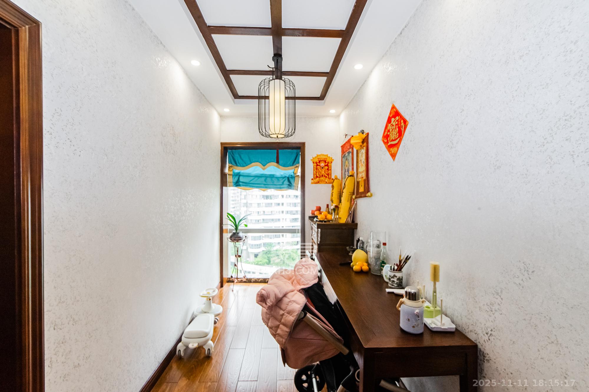 北辰定江洋 3室2厅2卫 550.0万 北辰定江洋 3室2厅2卫 550.0万卧室