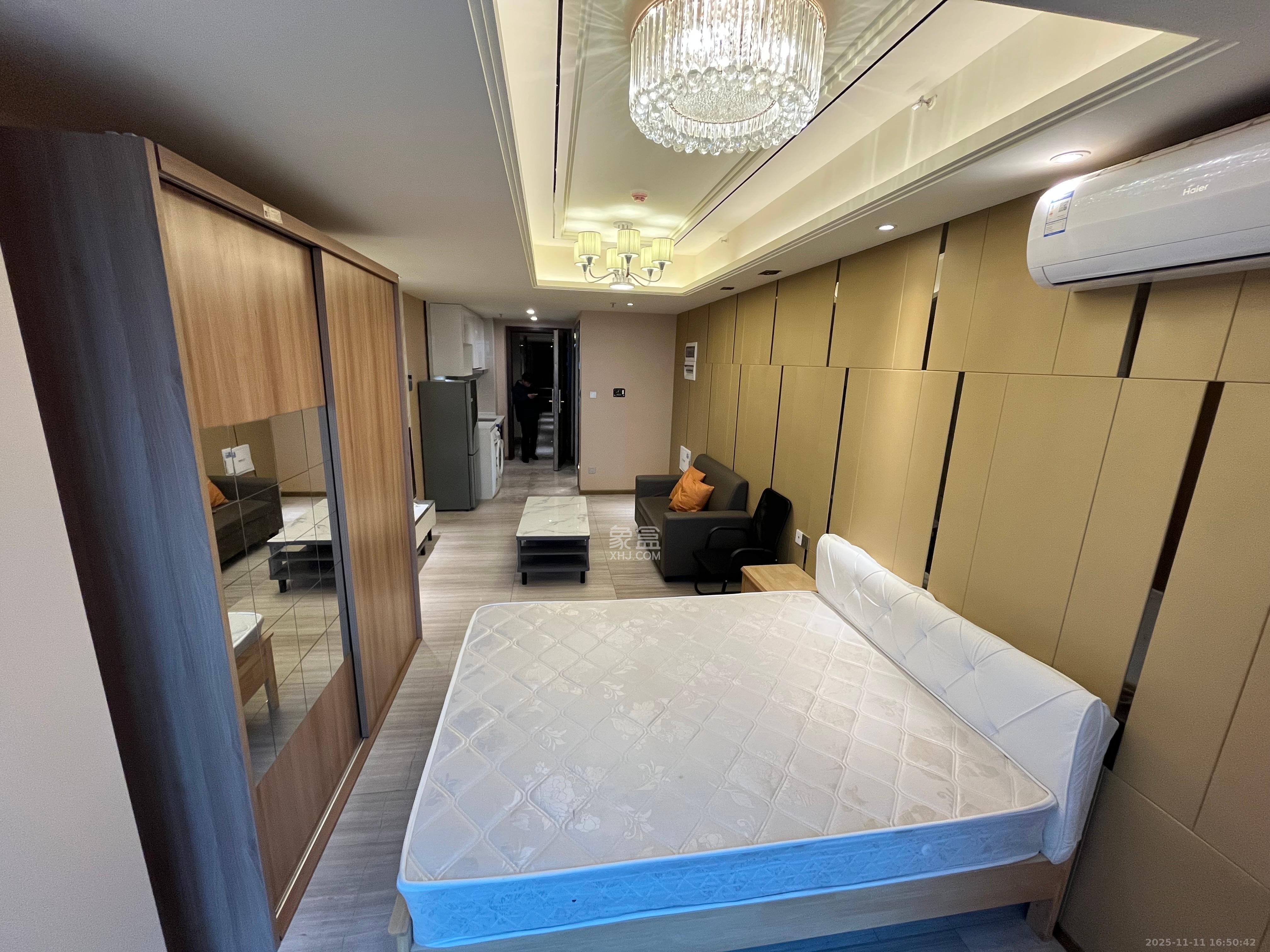 恒大誉府（融誉商业中心）  1室1厅1卫    1500.0元/月