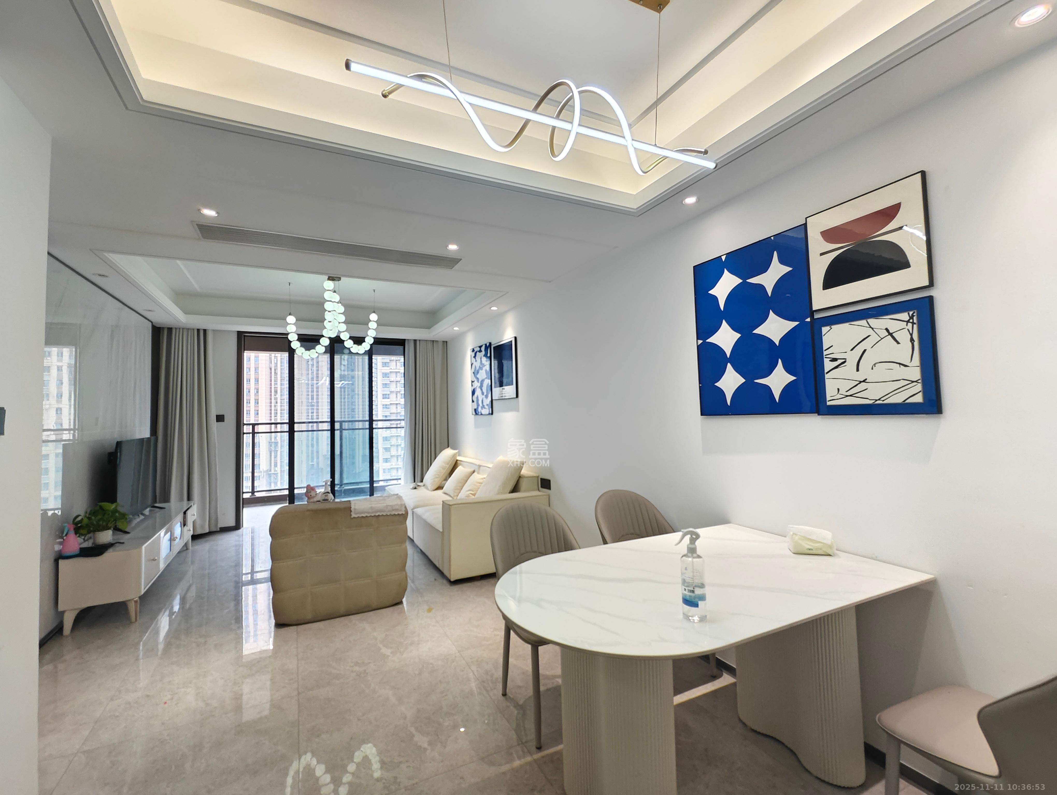 荣盛锦绣学府  4室2厅2卫    2700.0元/月室内图