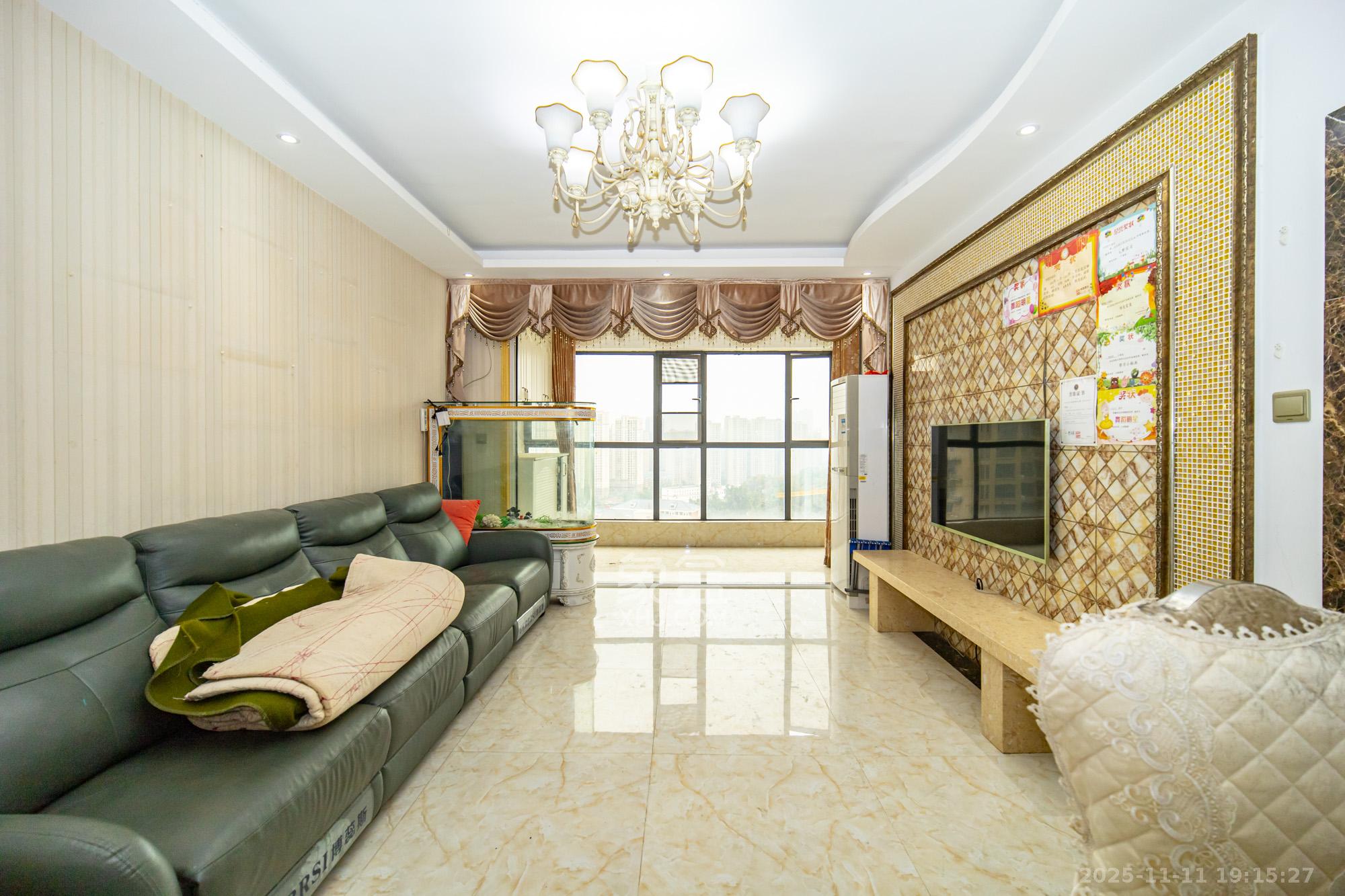 悦湖山  4室2厅1卫    65.0万