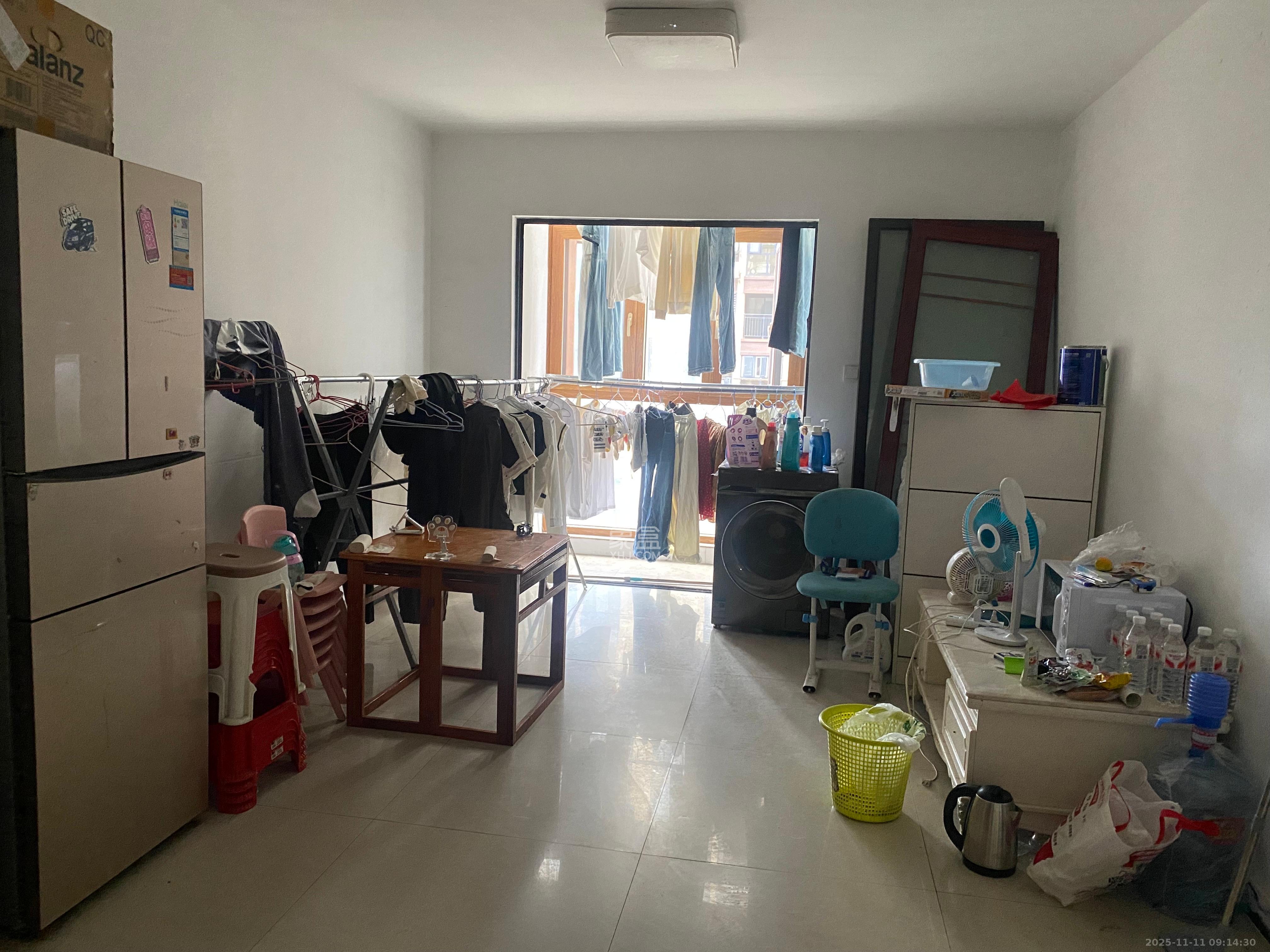 保利城（中航城国际社区、郡原美村）  4室2厅2卫    1900.0元/月