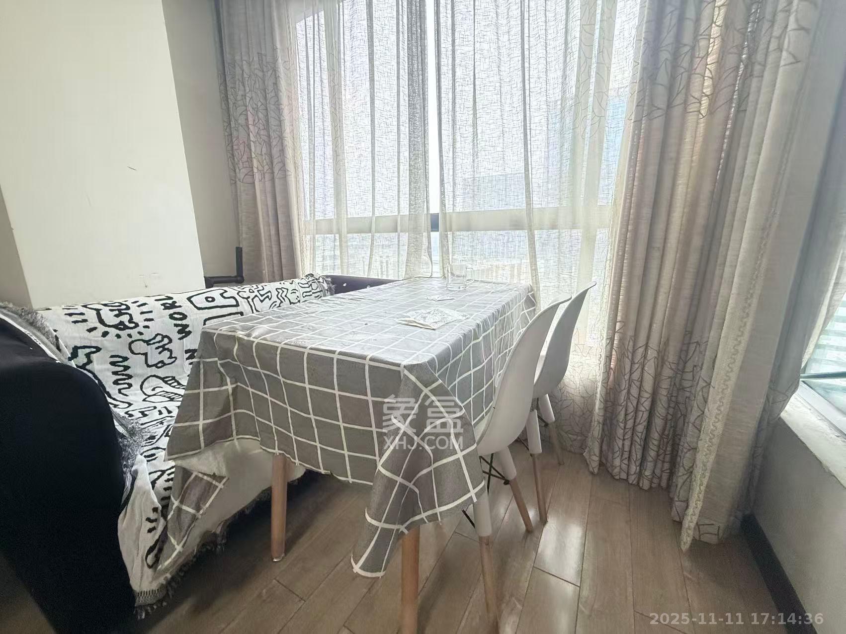 标志商务中心  1室1厅1卫    1500.0元/月室内图