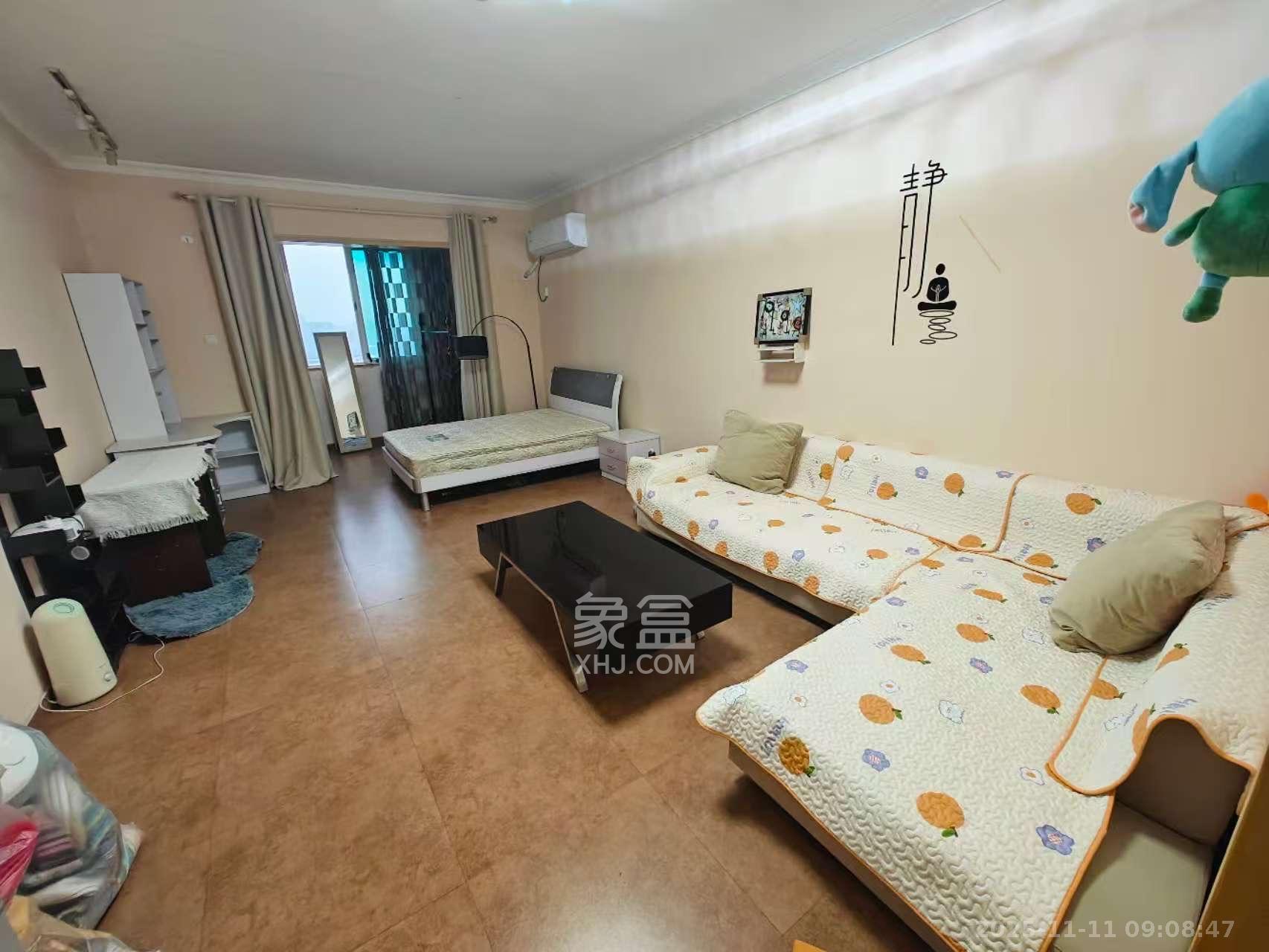 上河国际F座  1室1厅1卫    1500.0元/月