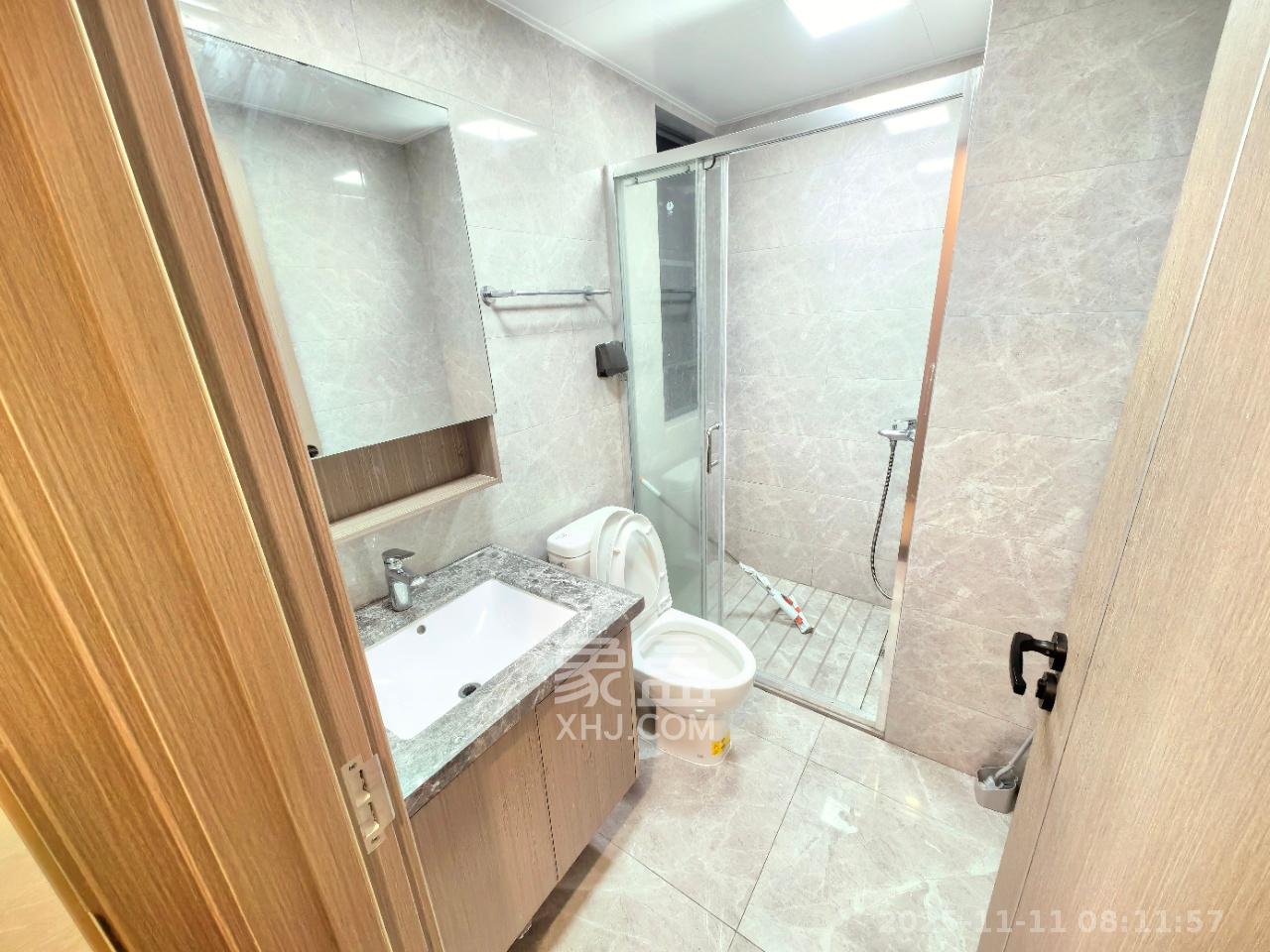 中海麓山境北区 3室2厅2卫 2800.0元/月 中海麓山境北区 3室2厅2卫 2800.0元/月室内图