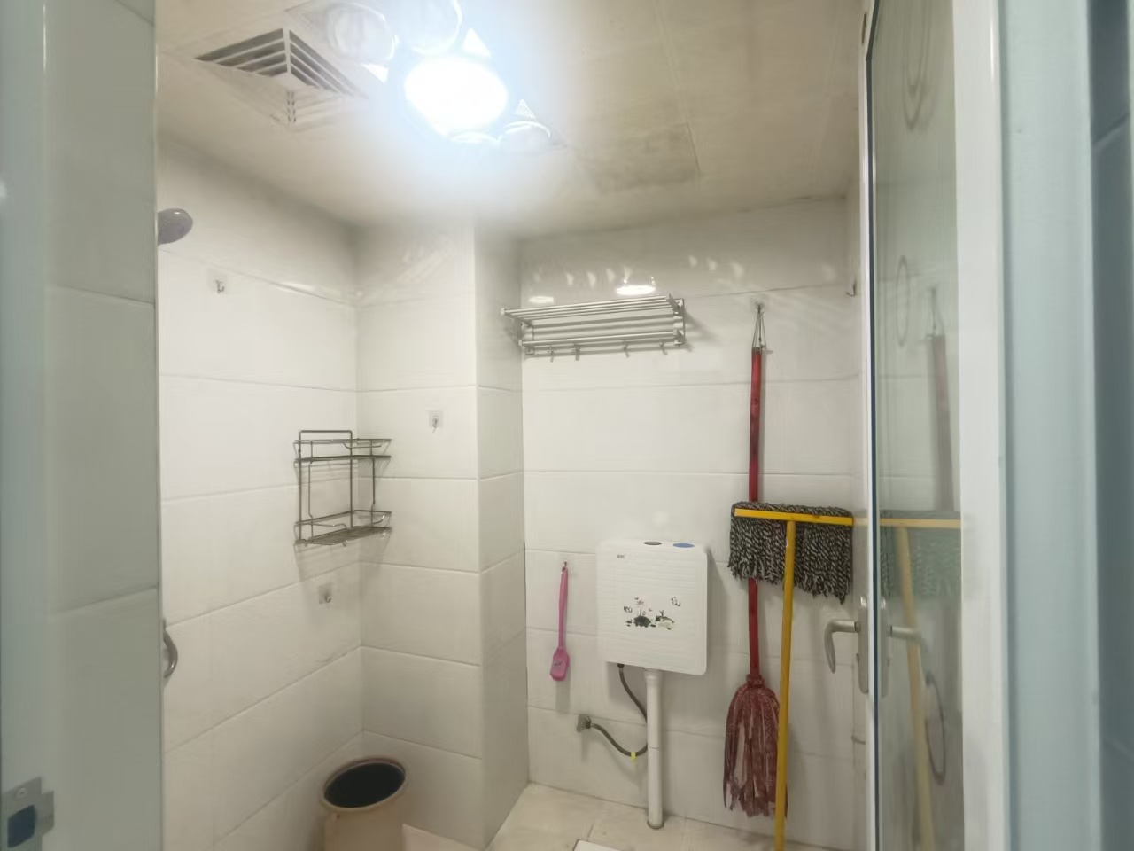 旺佳华府 3室2厅2卫 1700.0元/月 旺佳华府 3室2厅2卫 1700.0元/月室内图