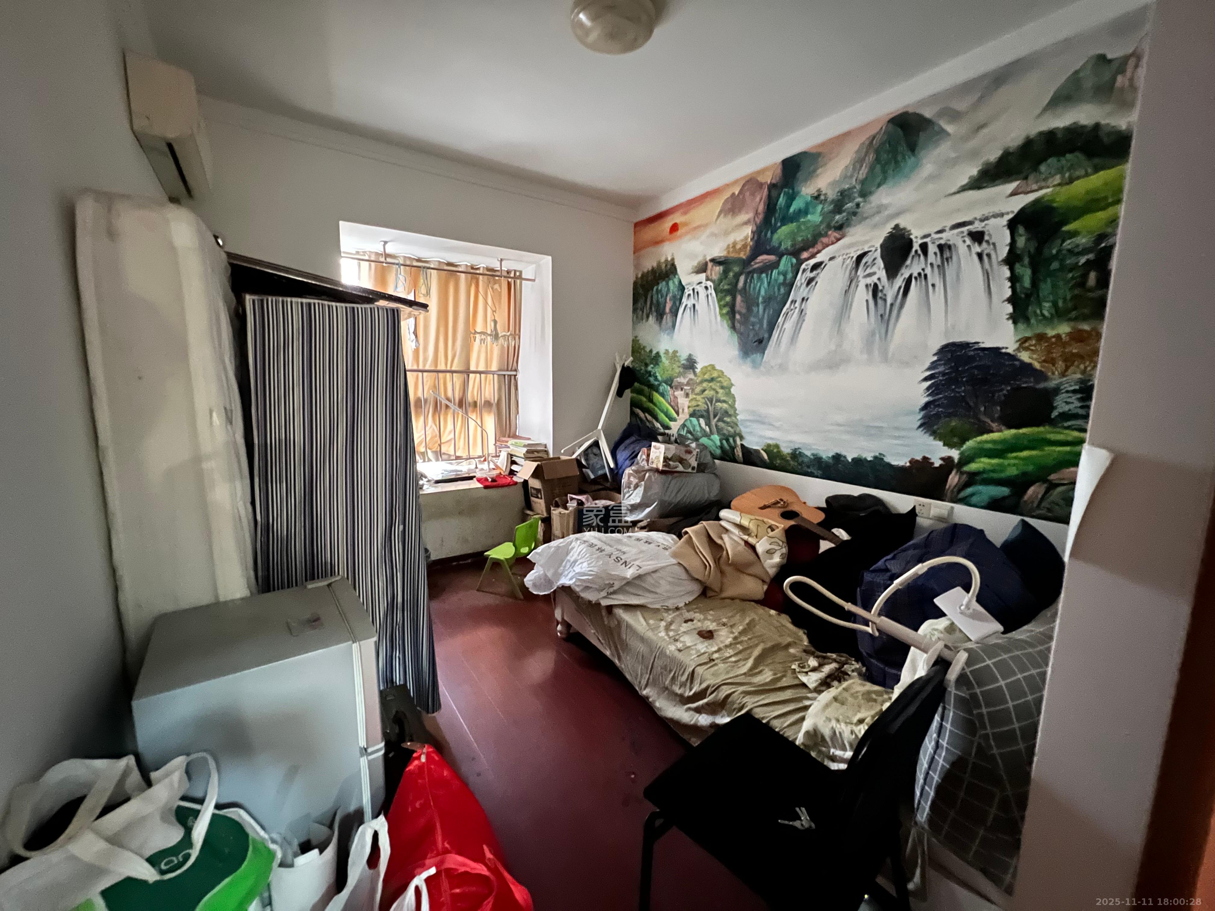 上河国际C区  1室2厅1卫    2800.0元/月室内图