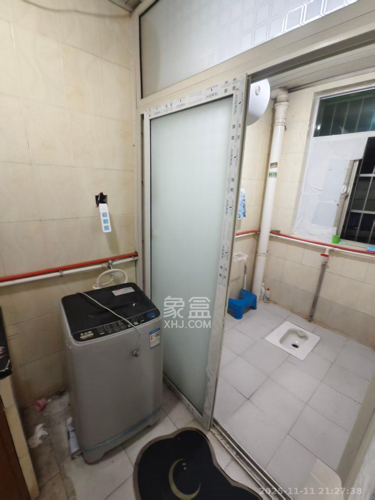 佳远小区(汽车西站) 2室2厅1卫 1400.0元/月 佳远小区(汽车西站) 2室2厅1卫 1400.0元/月室内图