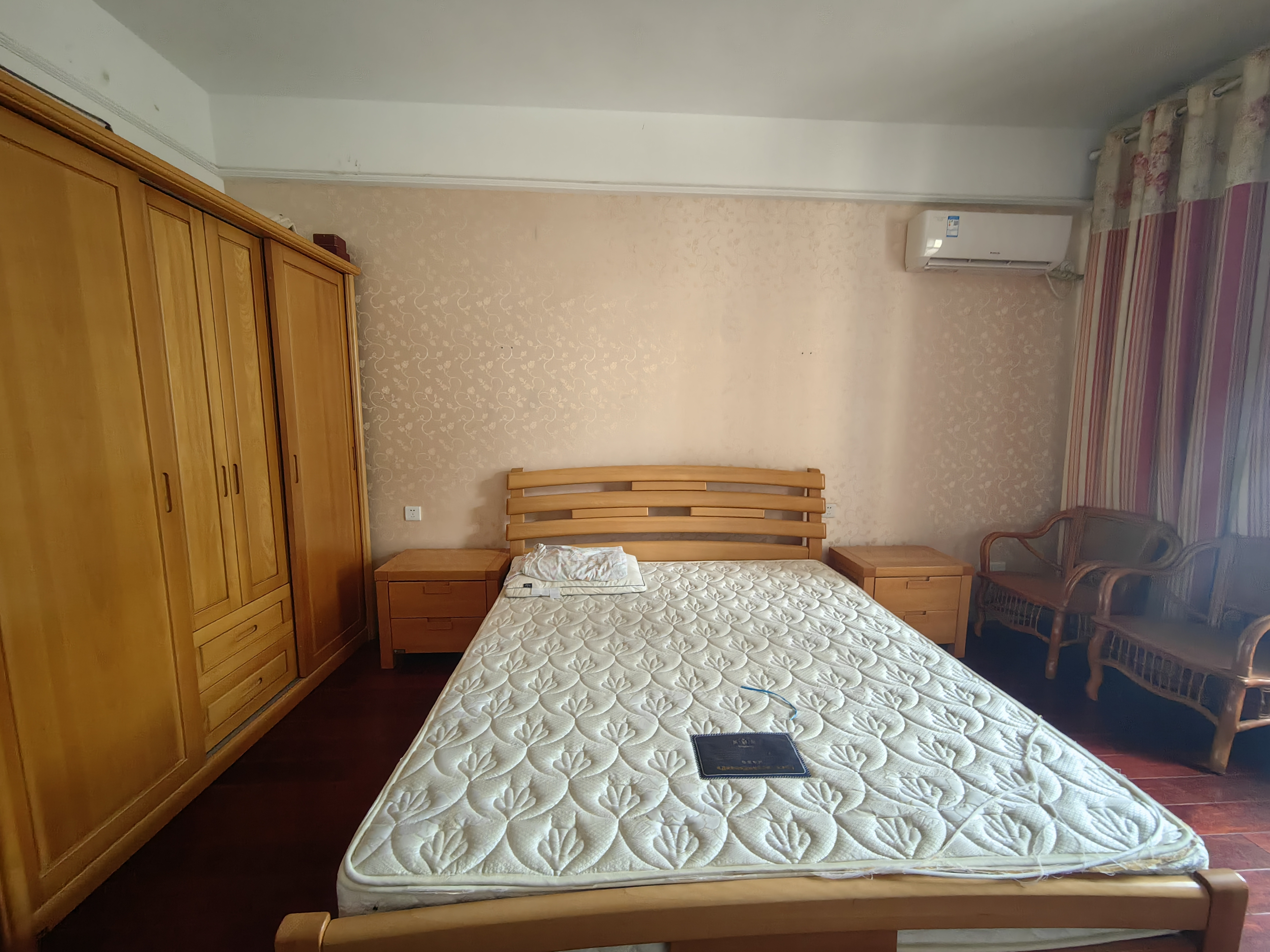 博南苑二期  3室2厅2卫    2800.0元/月室内图