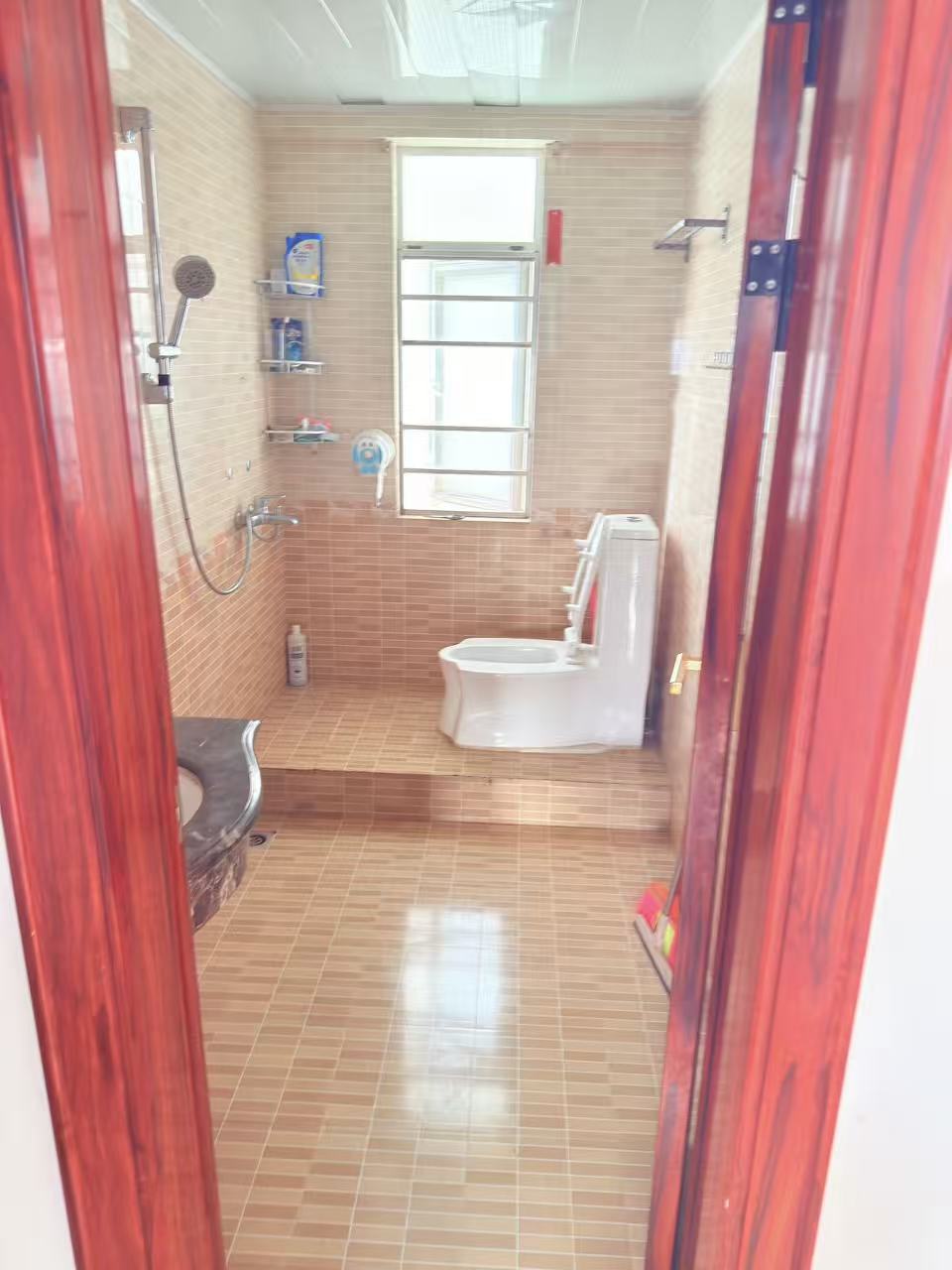 森基美好园  3室2厅2卫    2900.0元/月室内图