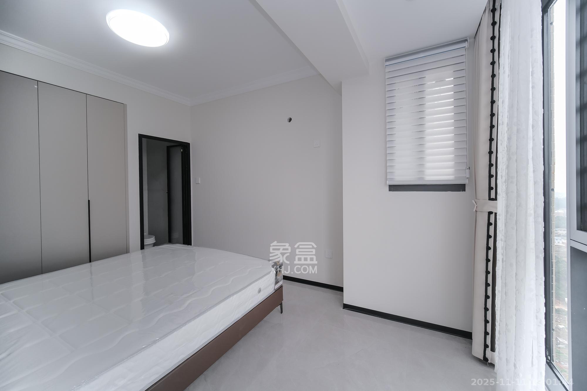 和悦城(蟠龙景苑)  3室2厅2卫    72.8万卧室