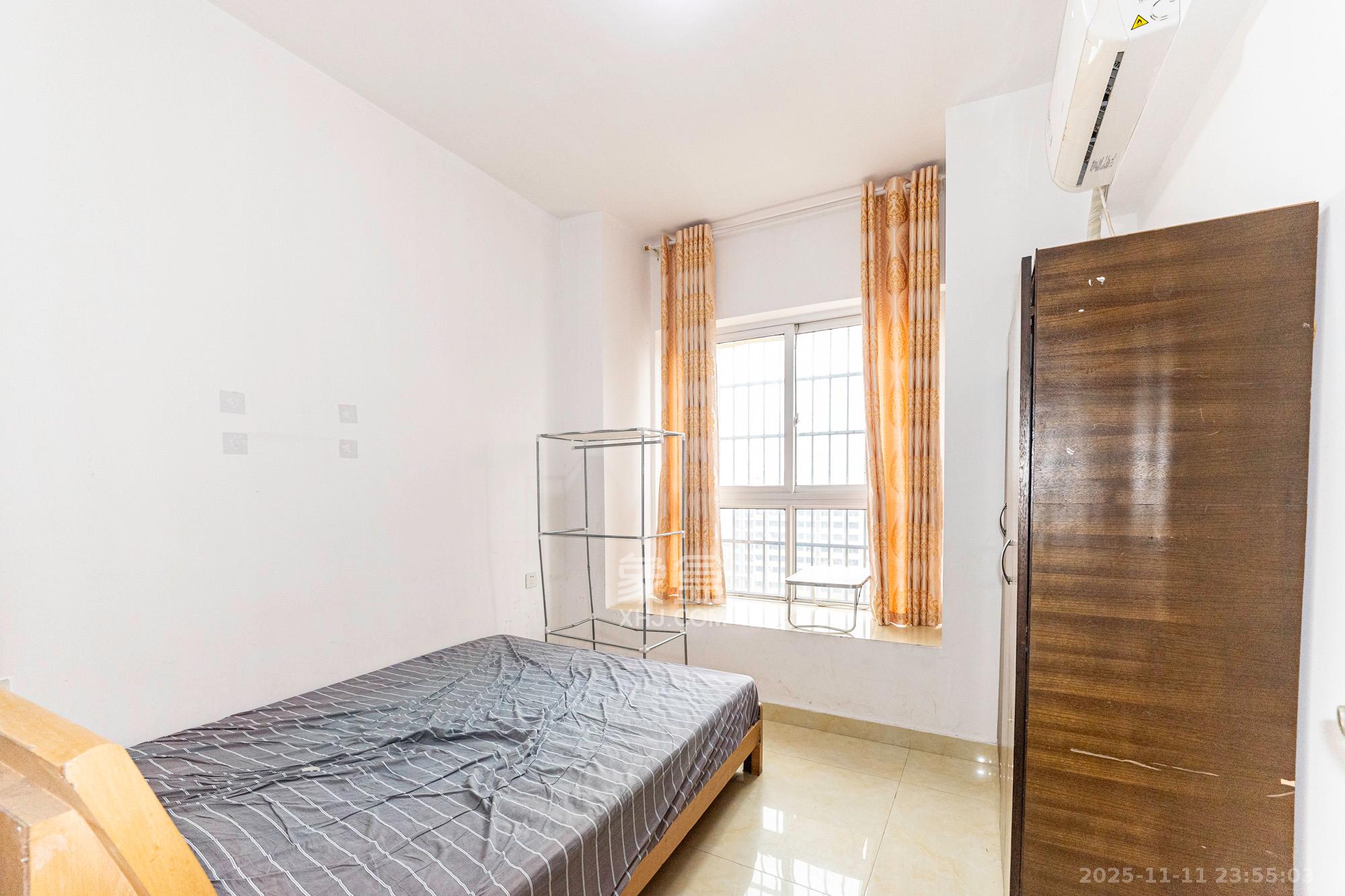 光明城市(星辰青年城) 2室1厅1卫 30.8万 光明城市(星辰青年城) 2室1厅1卫 30.8万卧室