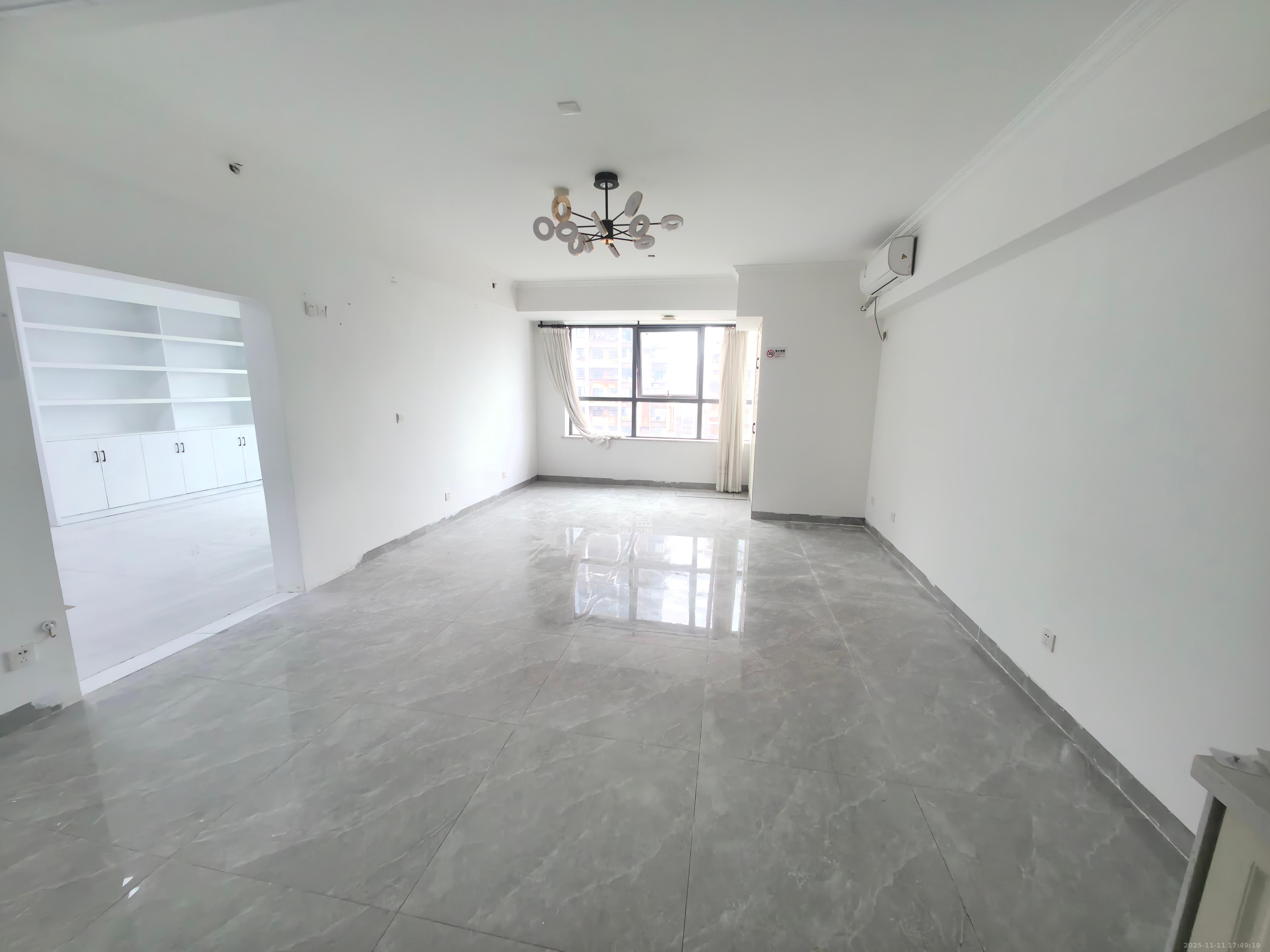 世景国际广场  1室1厅1卫    4000.0元/月