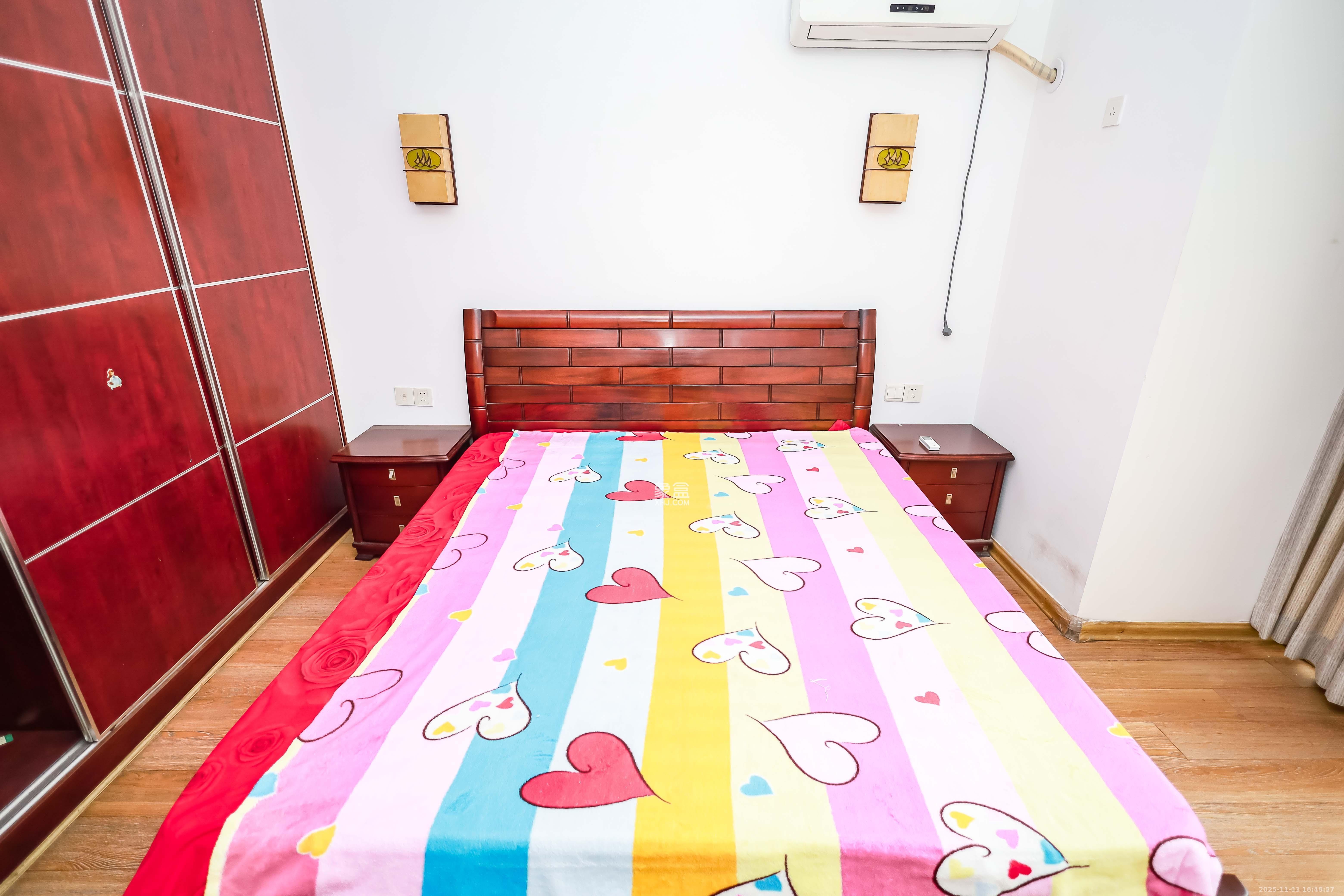 美林银谷  1室1厅1卫    1300.0元/月室内图