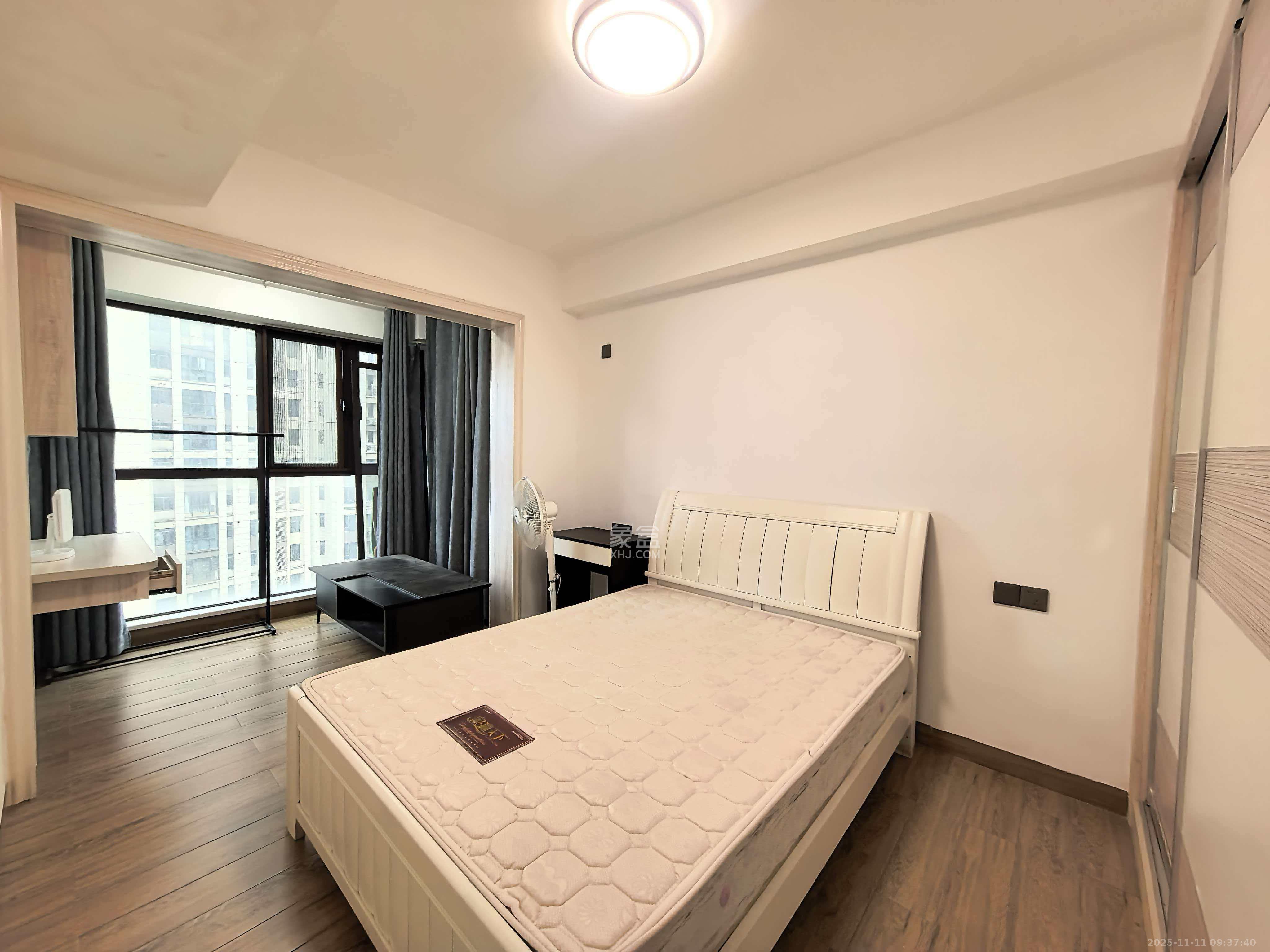 南山雍江汇（滨江国际新城）  3室2厅2卫    4000.0元/月室内图