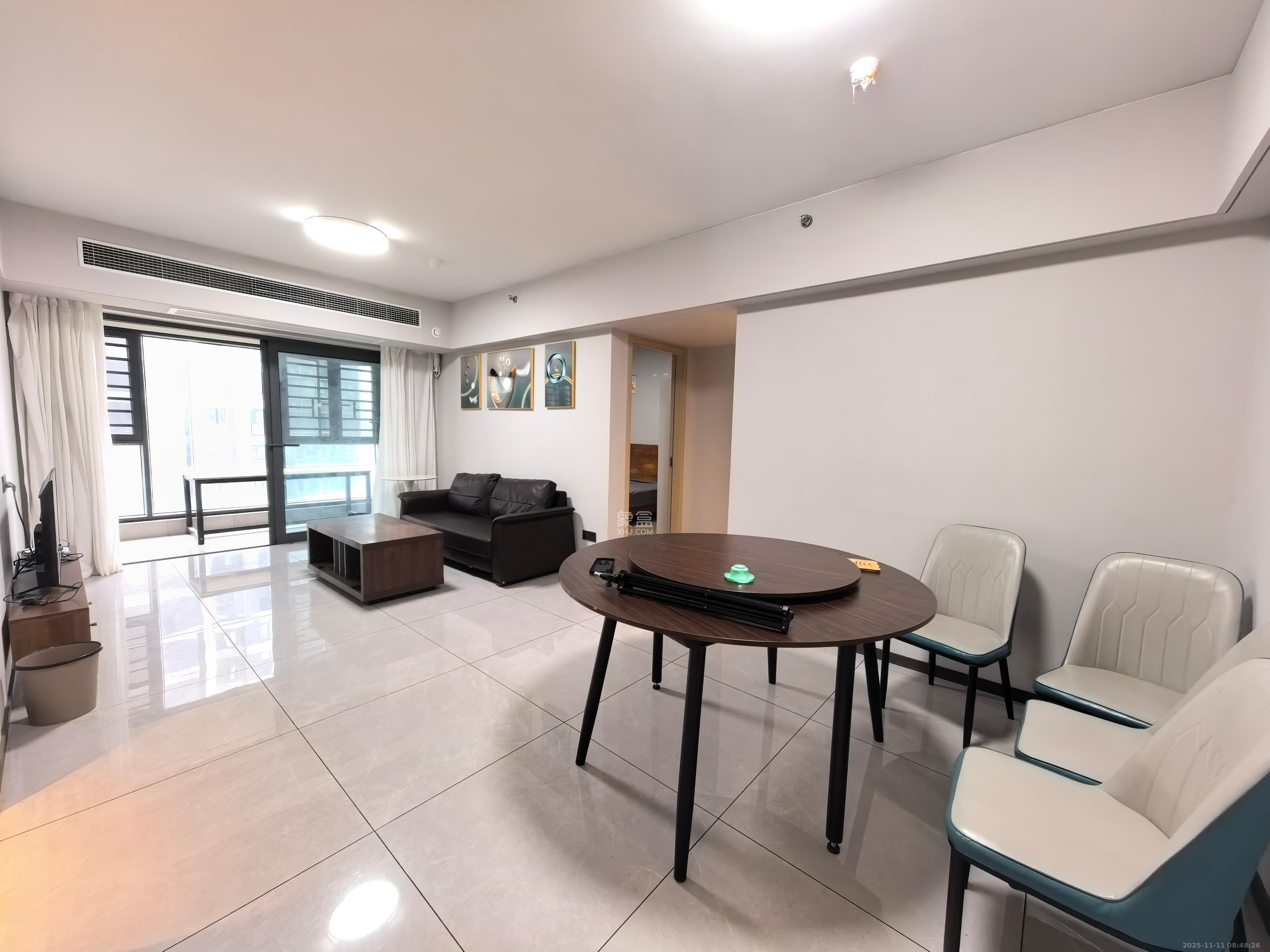 时代梅溪领峰  3室2厅2卫    3200.0元/月室内图