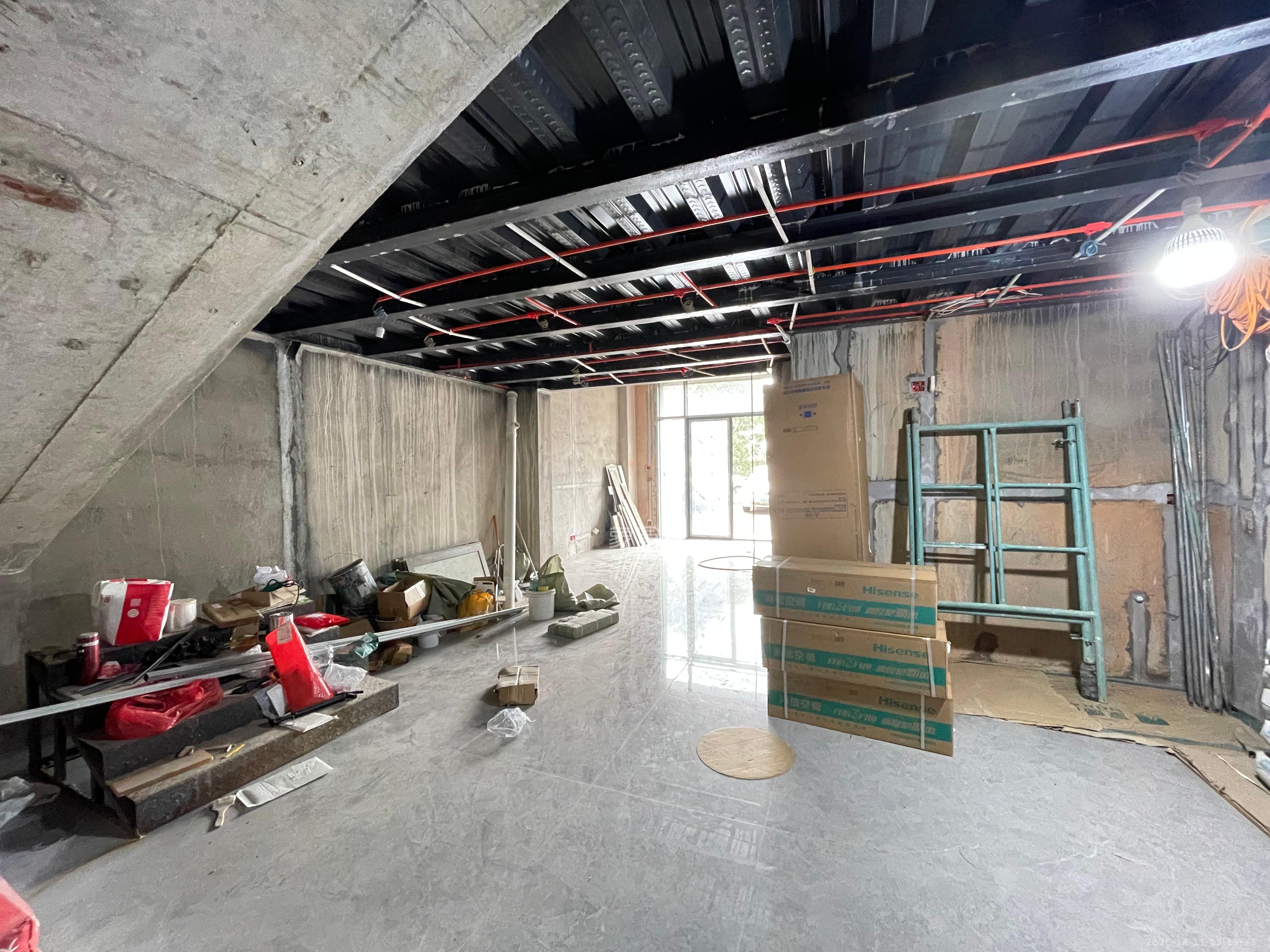 恒大名都   224.0㎡      6000.0元/月室内图